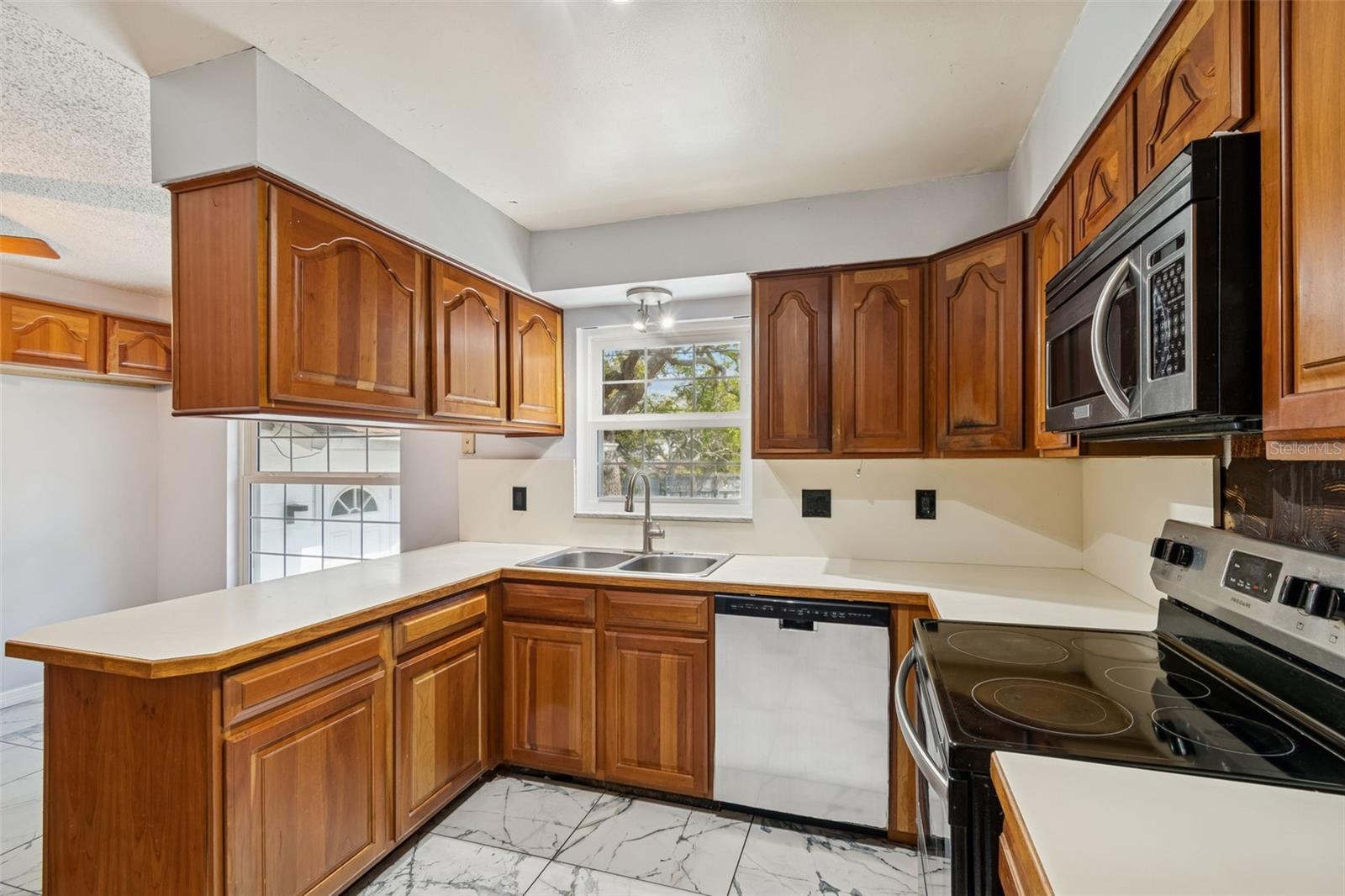 2027 PARK ST N, ST PETERSBURG, FL, 33710
