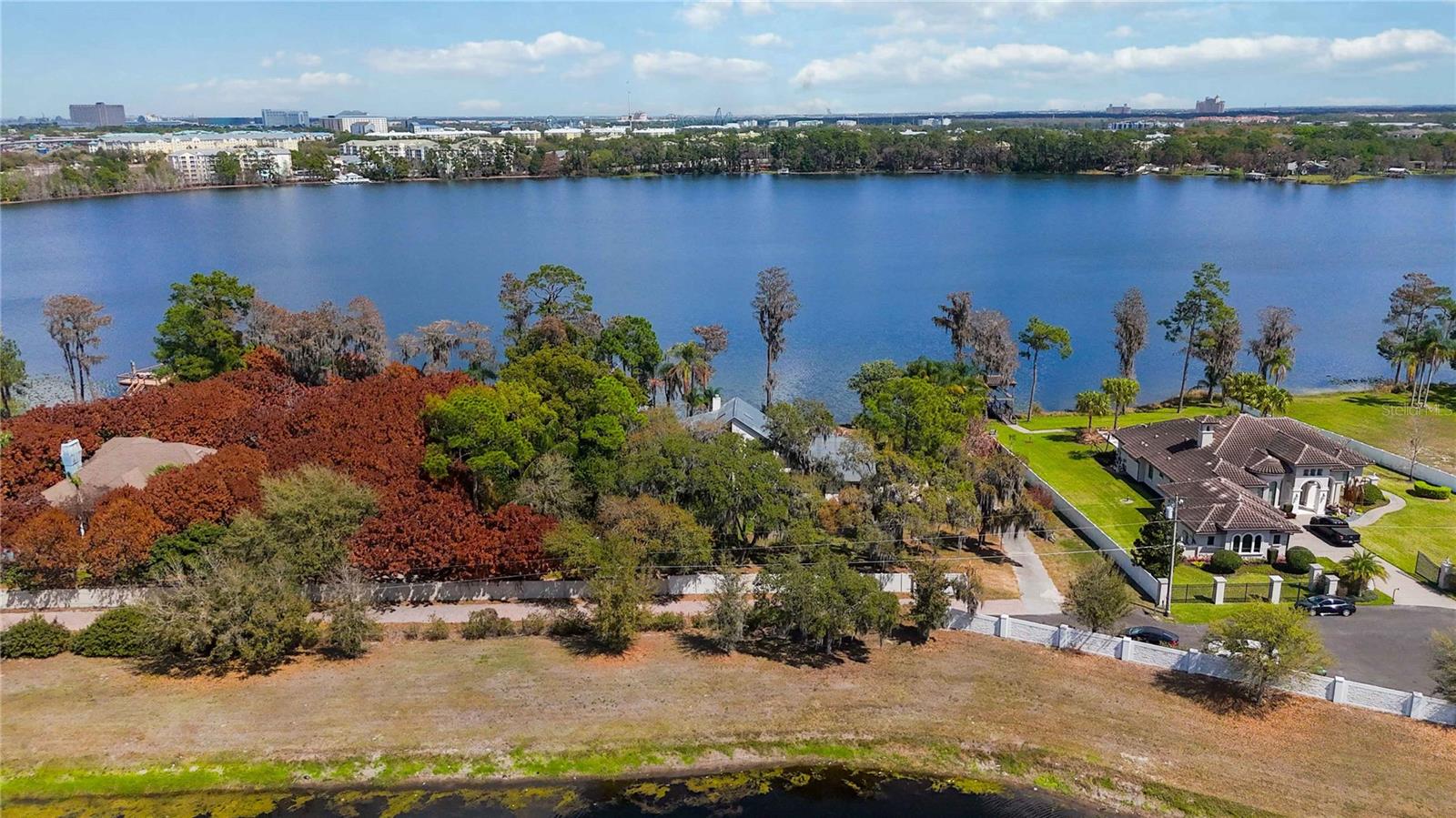 7468 LAKE WILLIS DR, ORLANDO, FL, 32821