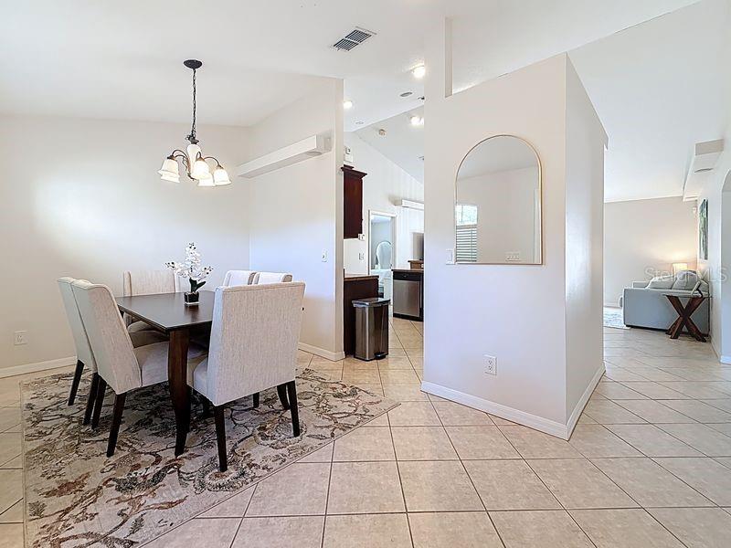 2402 DRYER AVE, LARGO, FL, 33770
