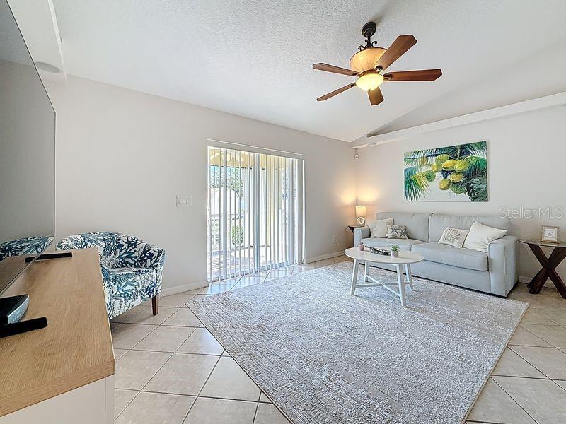 2402 DRYER AVE, LARGO, FL, 33770
