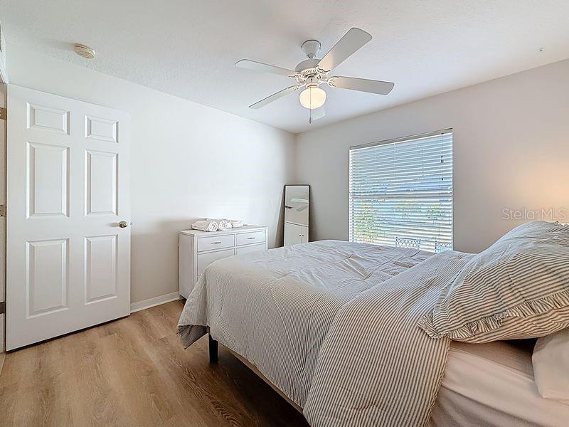 2402 DRYER AVE, LARGO, FL, 33770