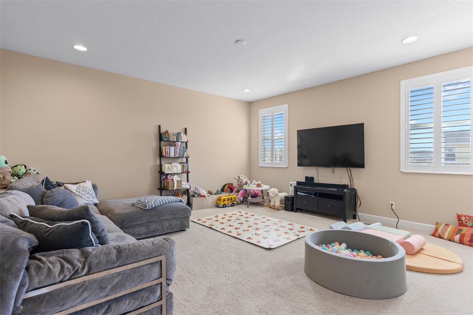 11143 WINTHROP LAKE DR, RIVERVIEW, FL, 33578