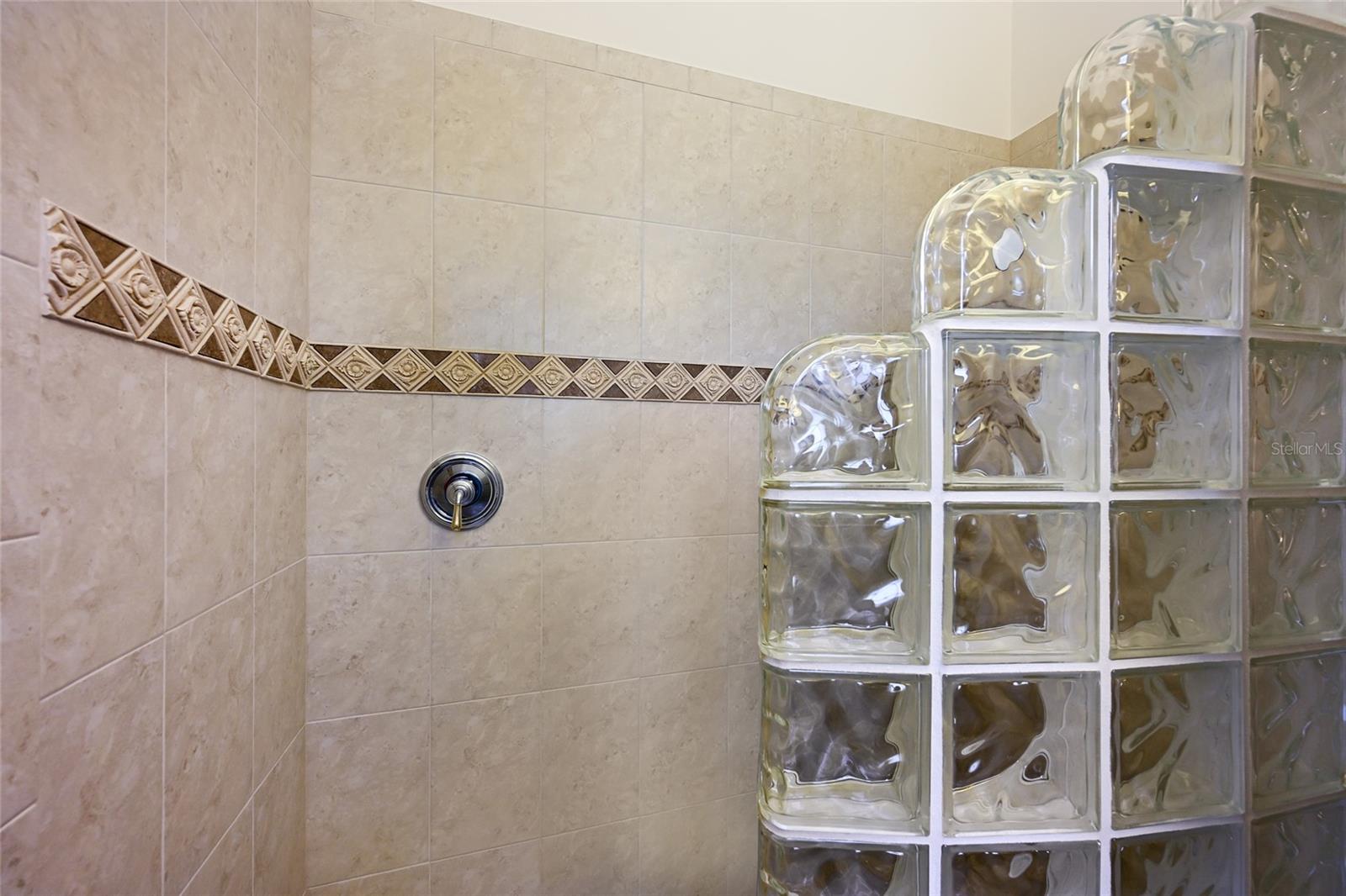 3809 FOUNDERS CLUB DR, SARASOTA, FL, 34240