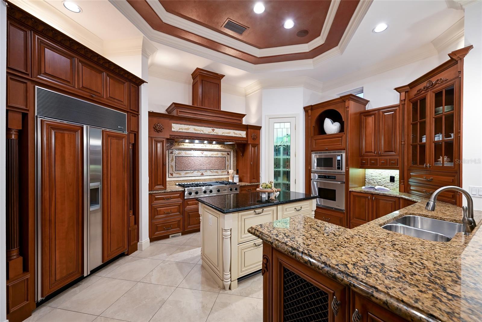 3809 FOUNDERS CLUB DR, SARASOTA, FL, 34240