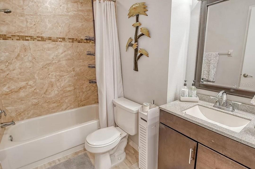 5450 LONGWOOD RUN BLVD #202, SARASOTA, FL, 34243