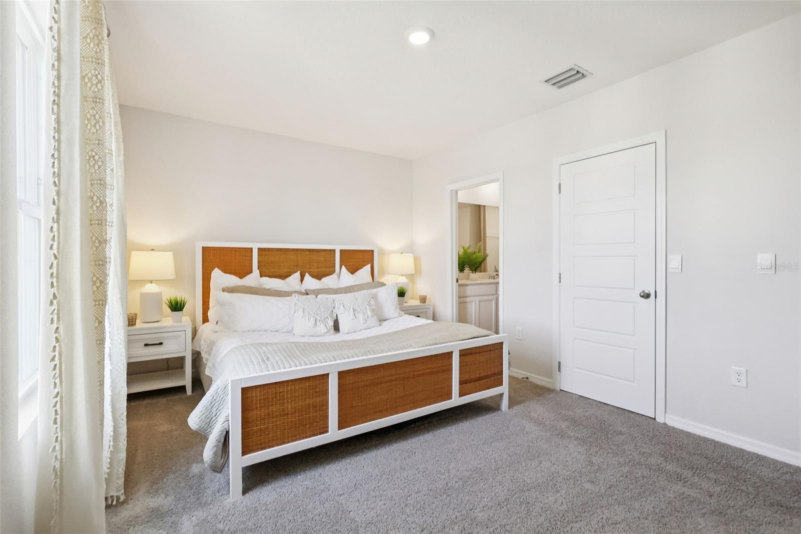 2597 OLYMPIC CT, DAVENPORT, FL, 33837