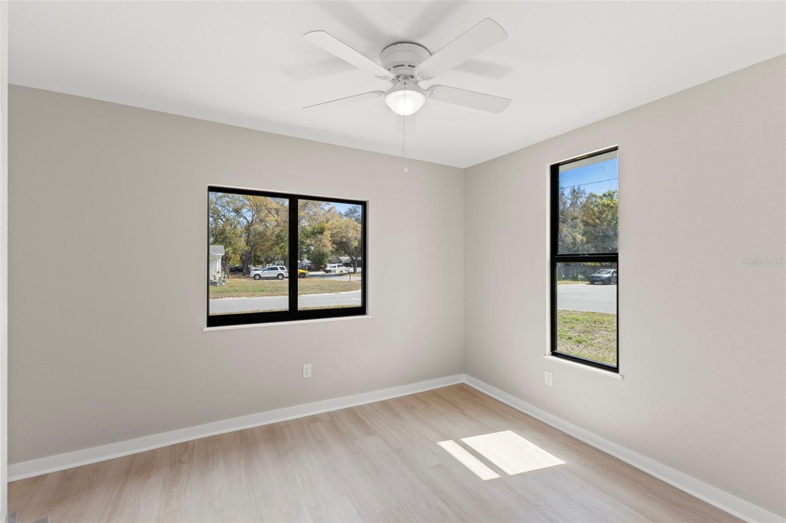 3901 45TH AVE N, ST PETERSBURG, FL, 33714