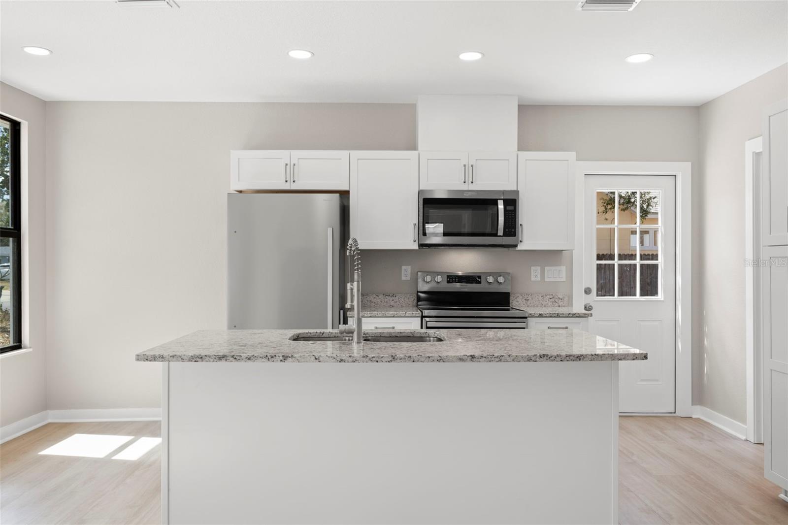 3901 45TH AVE N, ST PETERSBURG, FL, 33714