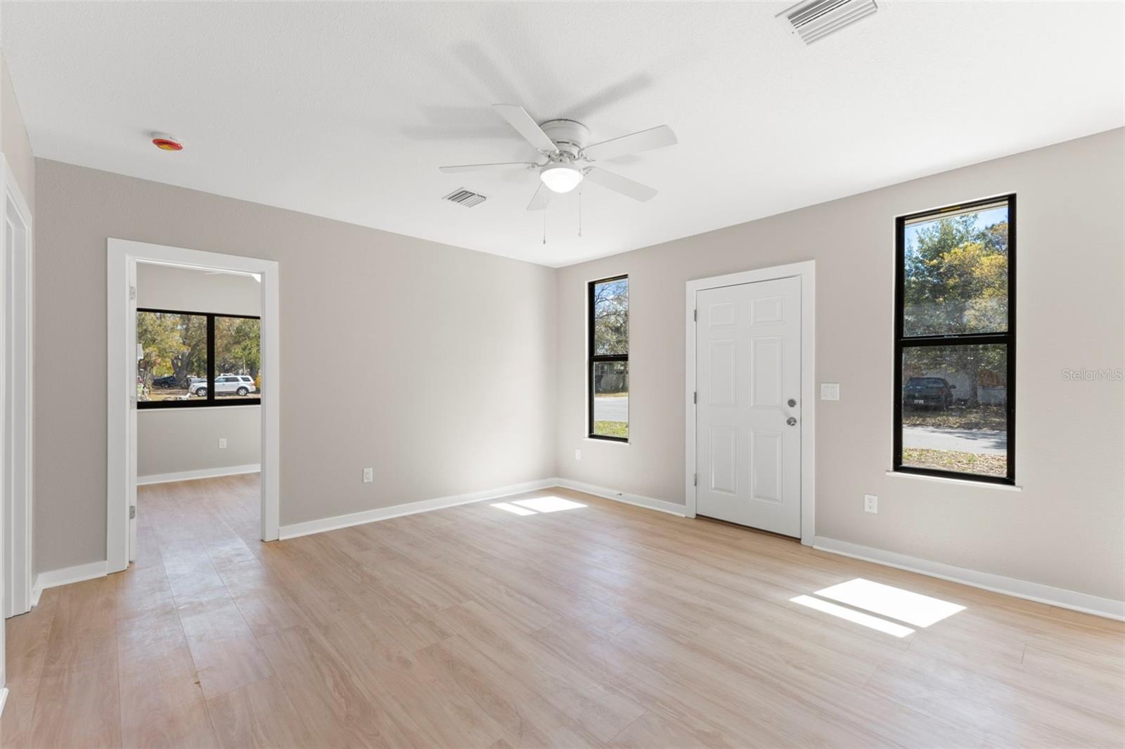 3901 45TH AVE N, ST PETERSBURG, FL, 33714