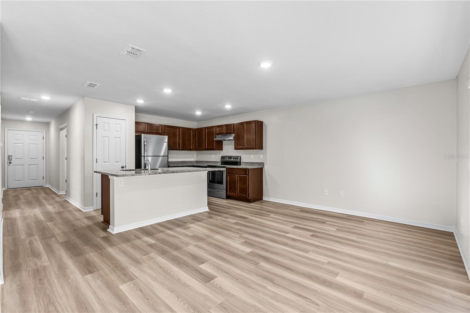 2 UNION CT, PALM COAST, FL, 32164