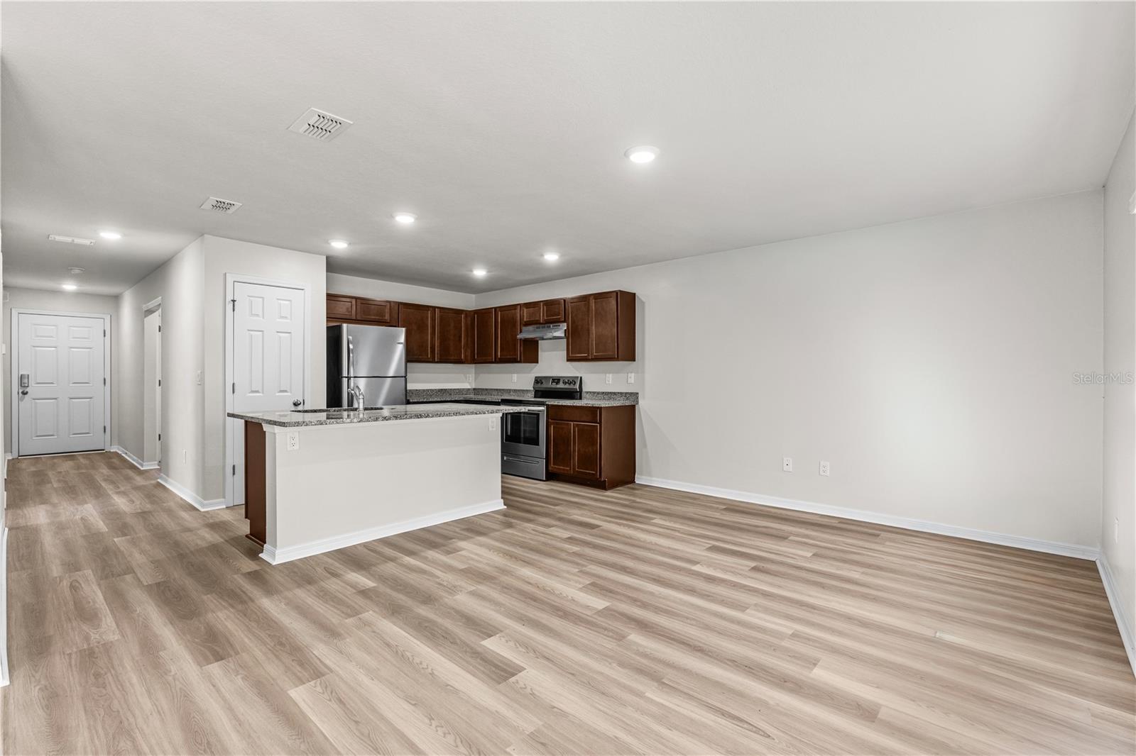 2 UNION CT, PALM COAST, FL, 32164