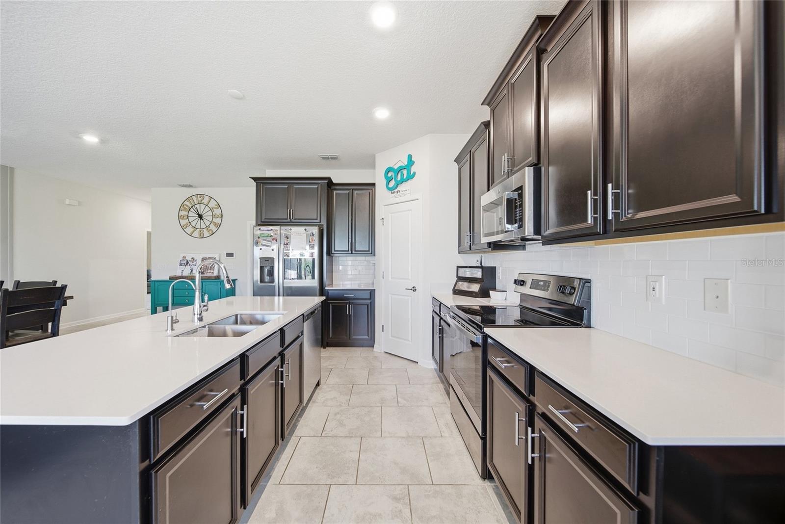 13 WHITE HORSE WAY, GROVELAND, FL, 34736