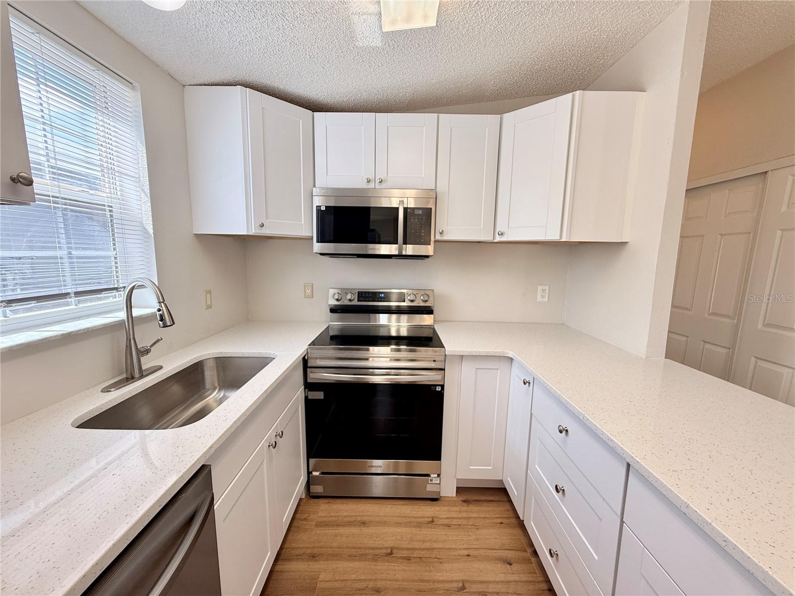 3019 SUNNY HARBOR DR, PUNTA GORDA, FL, 33982