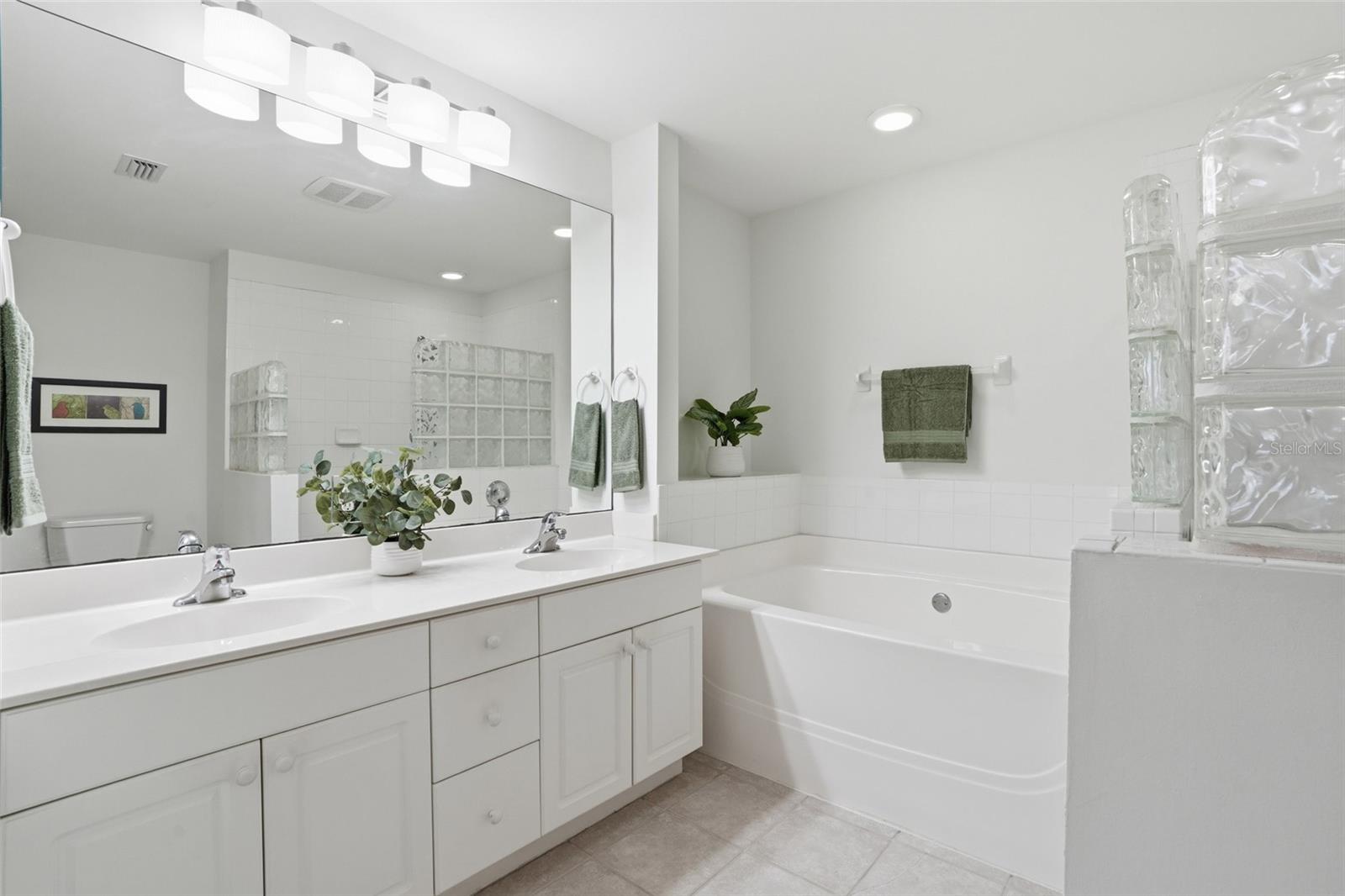 15153 OXFORD CV #2303, FORT MYERS, FL, 33919