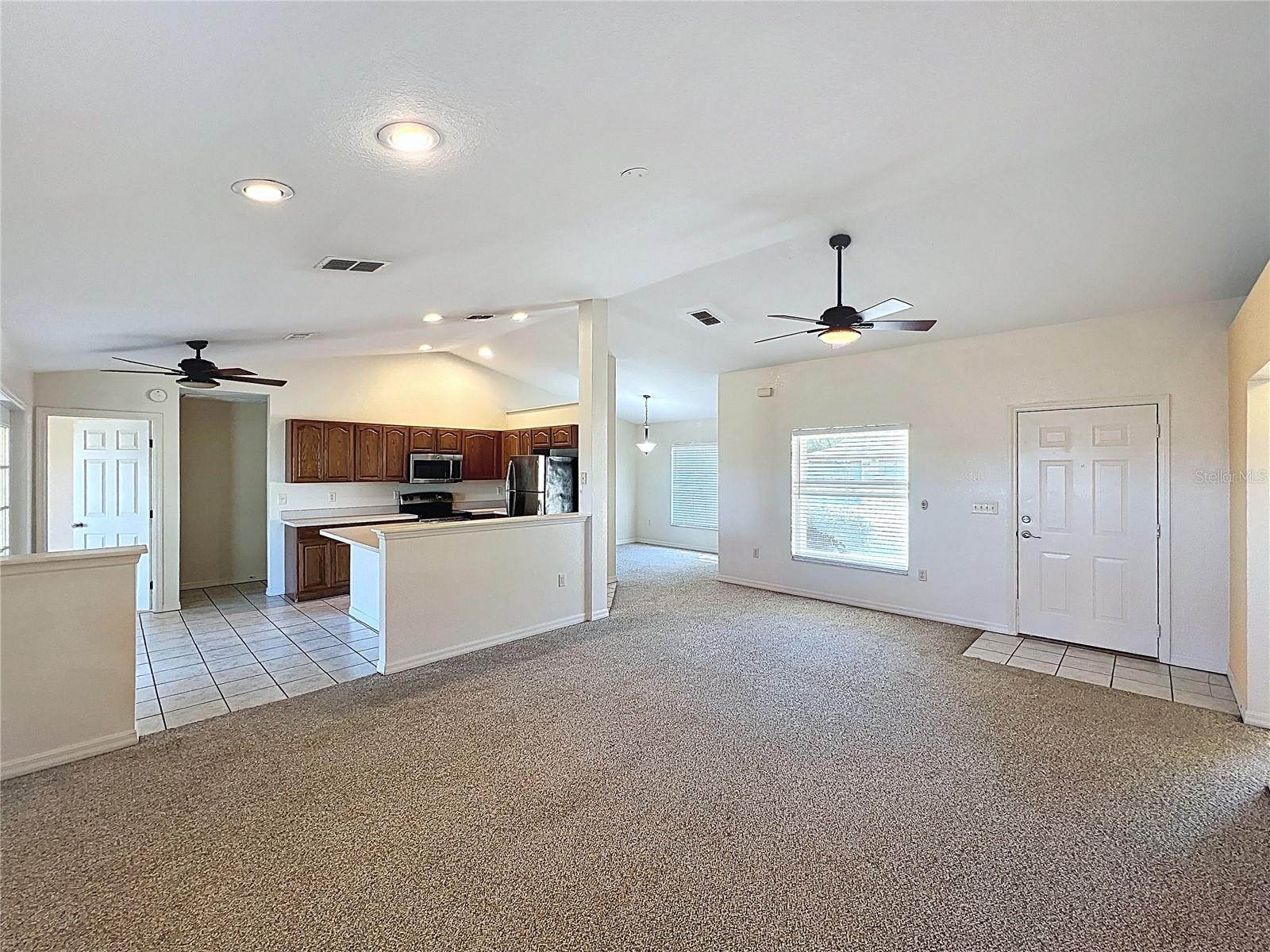 323 FOX LAKE DR, LAKELAND, FL, 33809