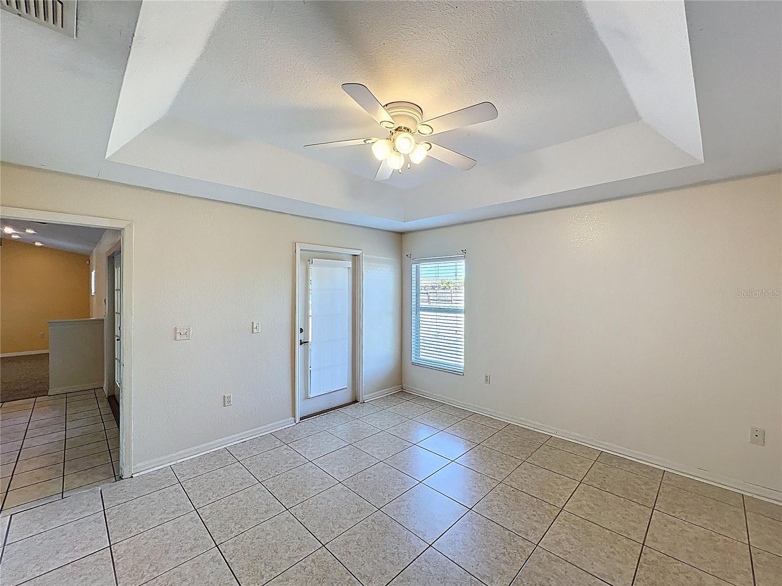 323 FOX LAKE DR, LAKELAND, FL, 33809