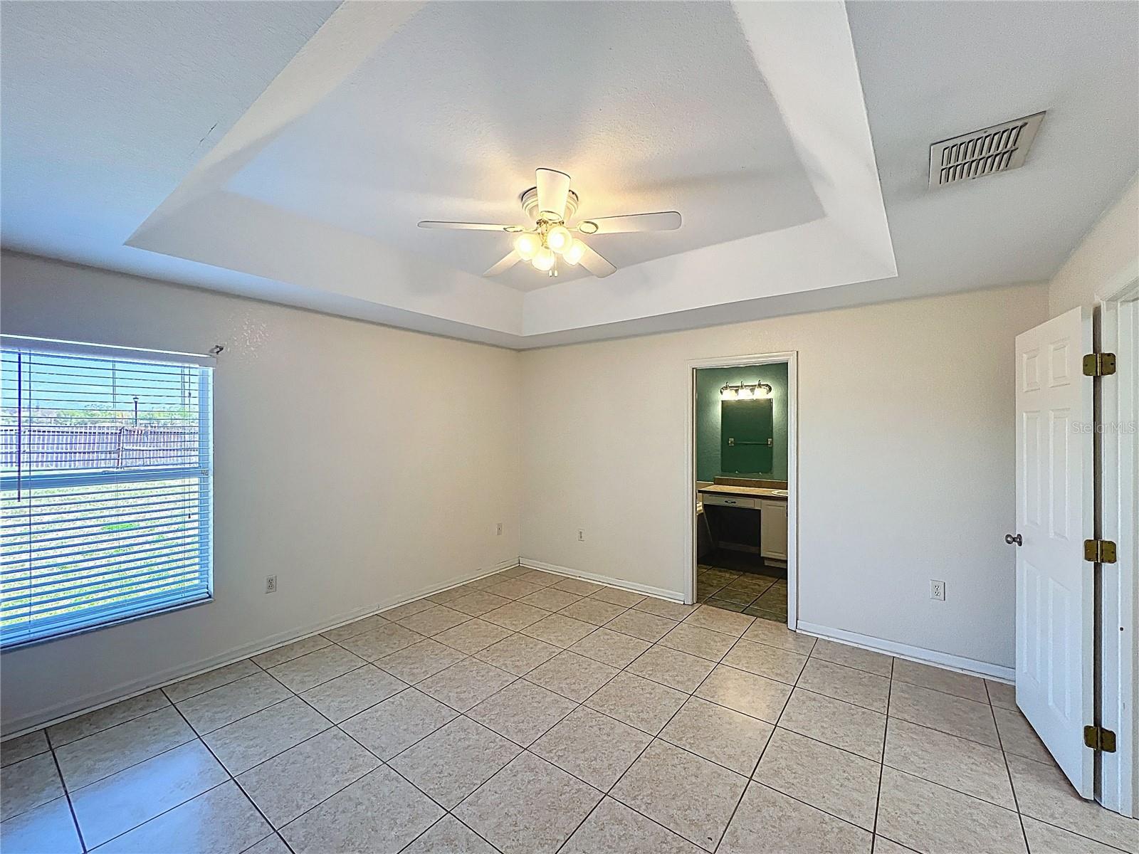 323 FOX LAKE DR, LAKELAND, FL, 33809