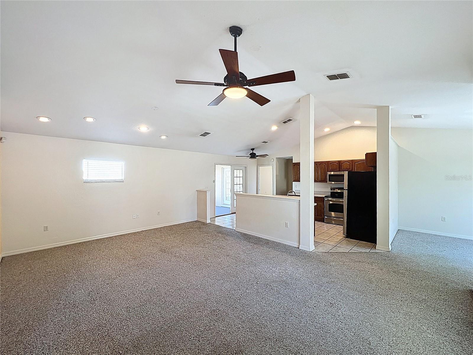 323 FOX LAKE DR, LAKELAND, FL, 33809