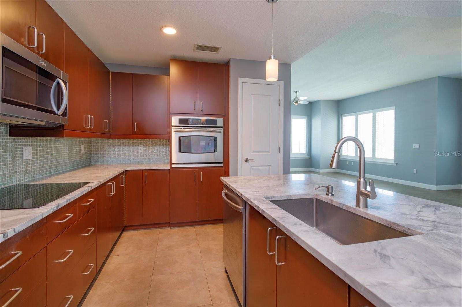 100 S EOLA DR #609, ORLANDO, FL, 32801