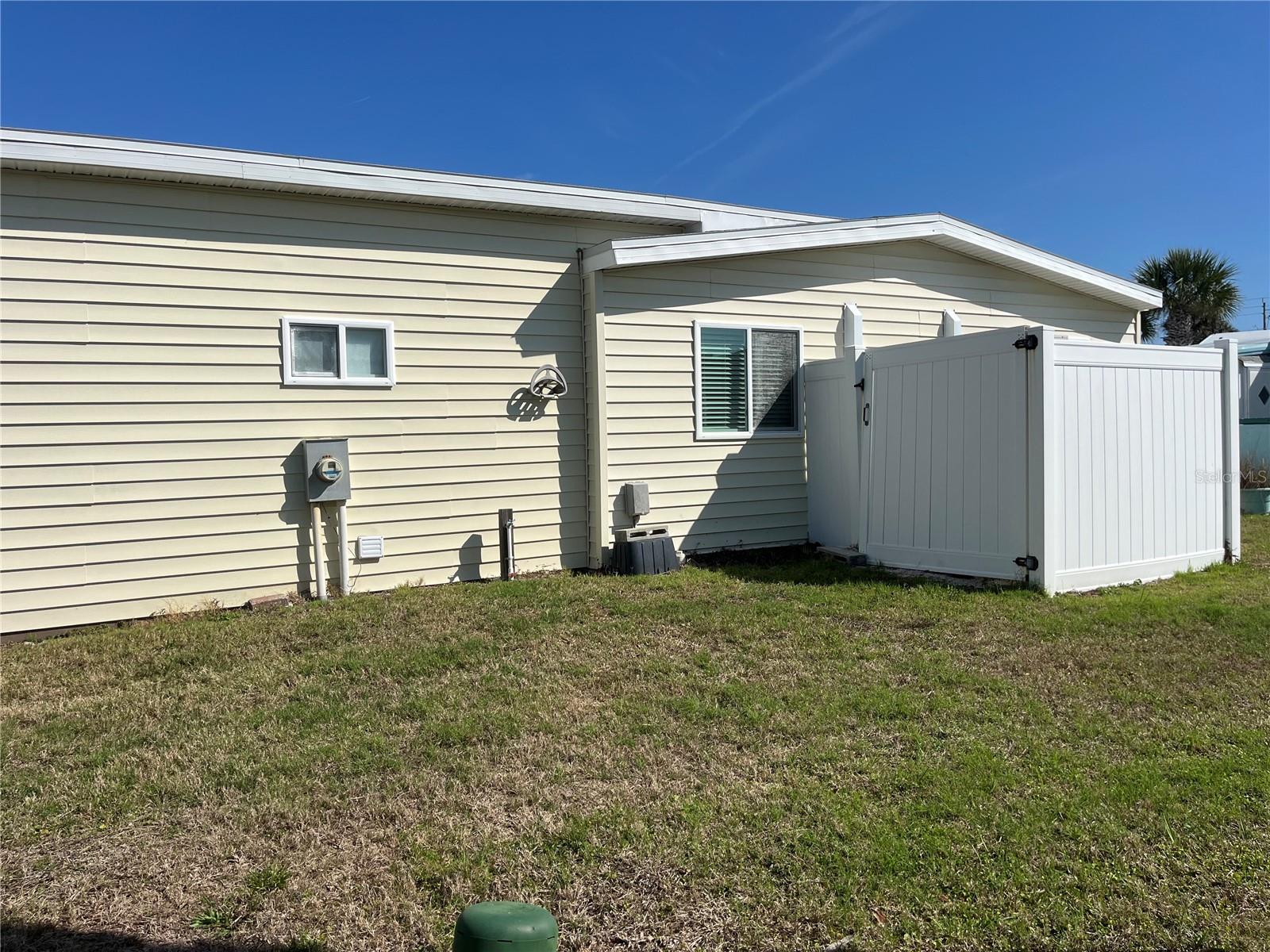 98 MERRIMAC DR, FLAGLER BEACH, FL, 32136