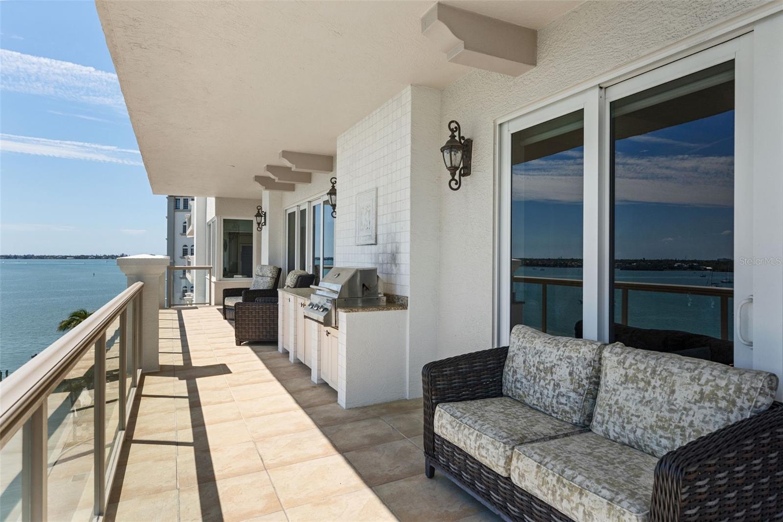 464 GOLDEN GATE PT #703, SARASOTA, FL, 34236
