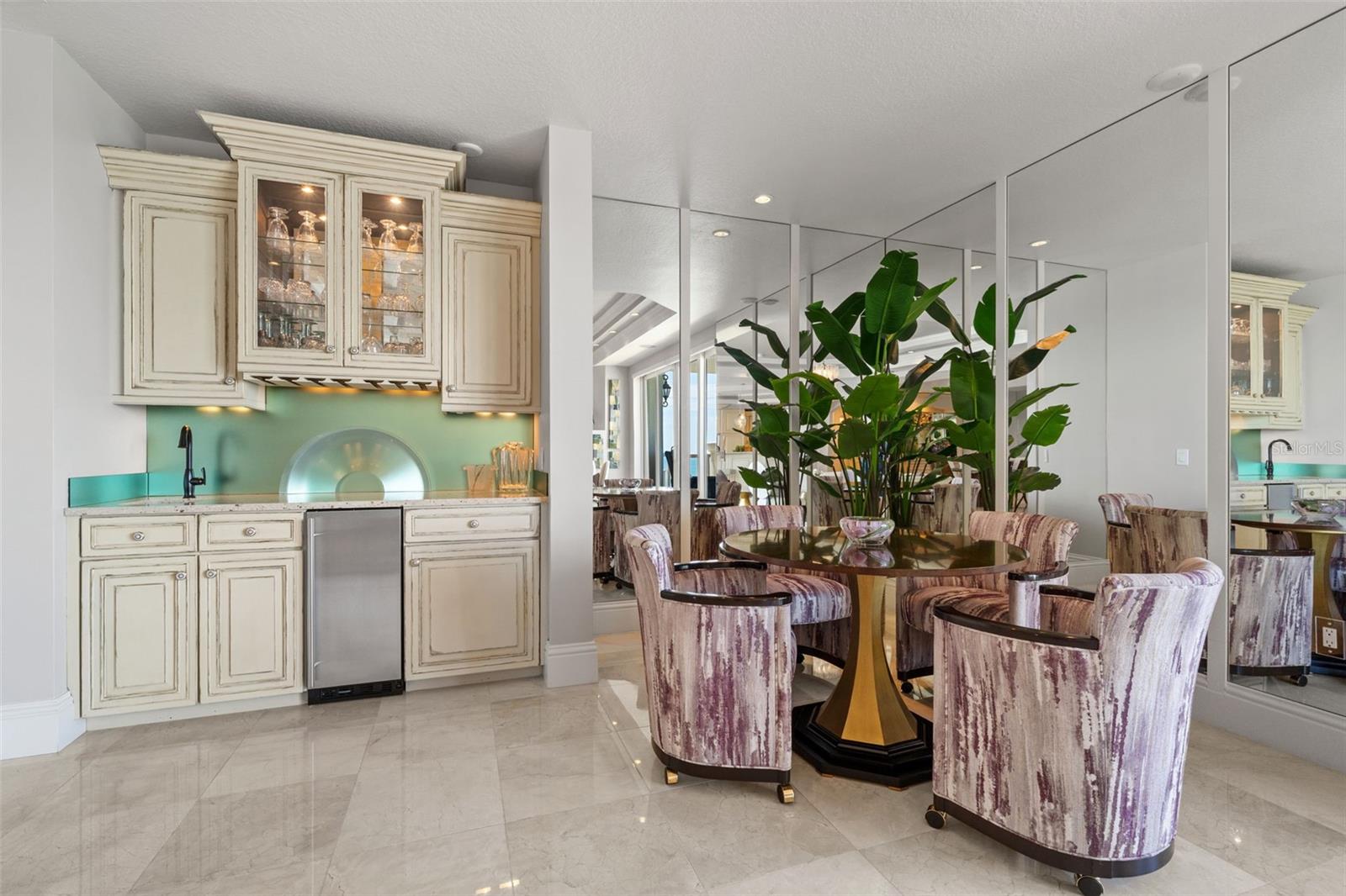 464 GOLDEN GATE PT #703, SARASOTA, FL, 34236