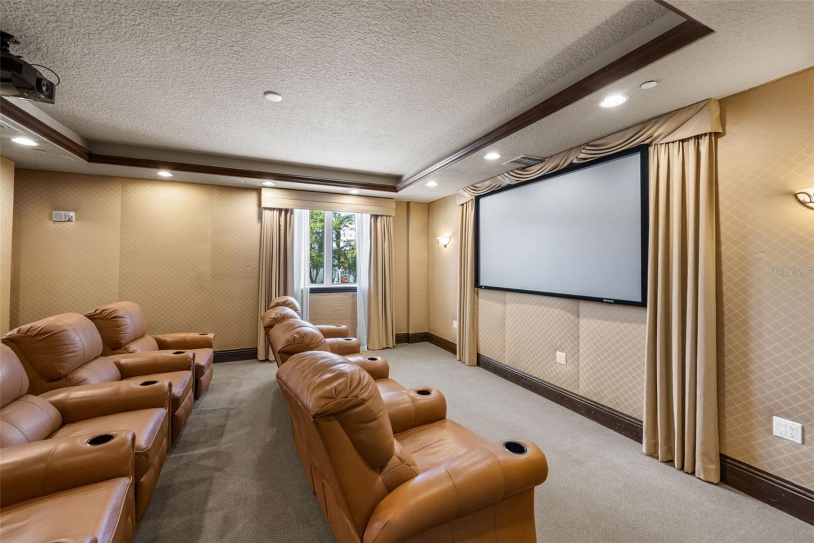 464 GOLDEN GATE PT #703, SARASOTA, FL, 34236