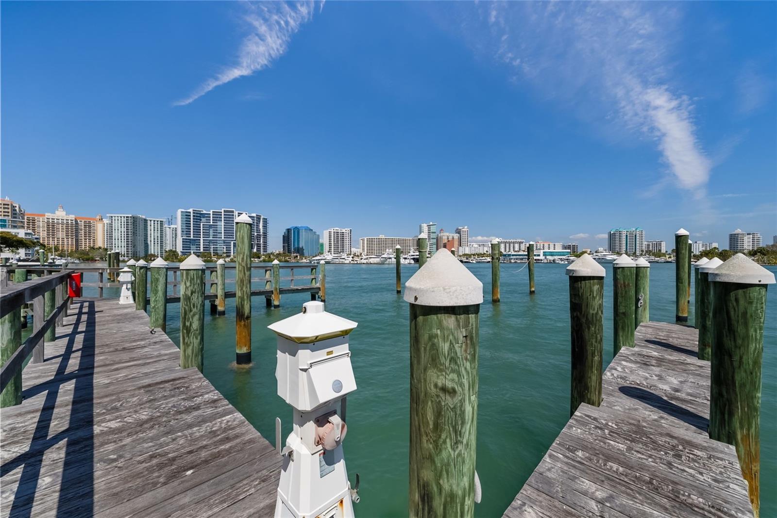 464 GOLDEN GATE PT #703, SARASOTA, FL, 34236