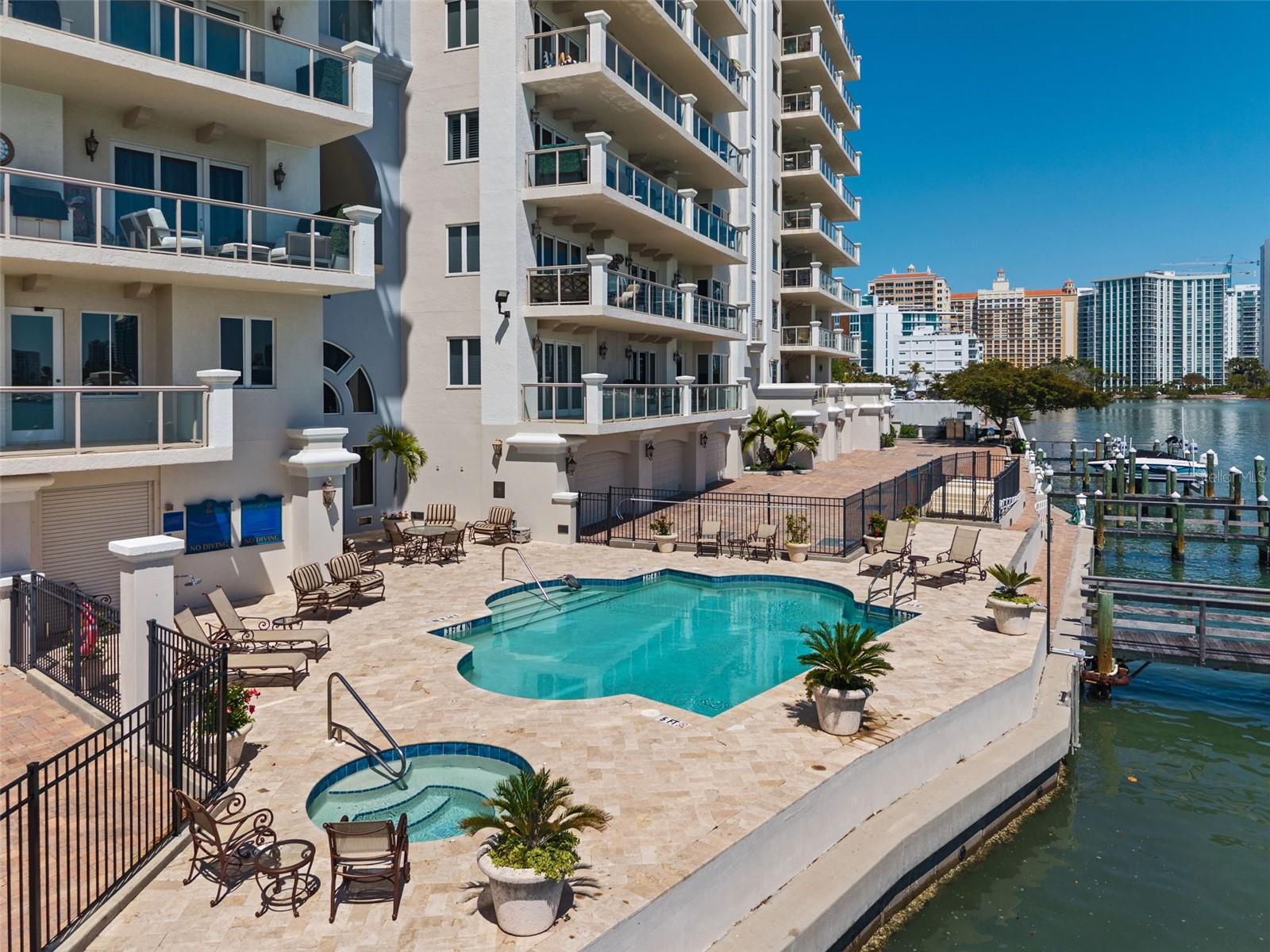 464 GOLDEN GATE PT #703, SARASOTA, FL, 34236