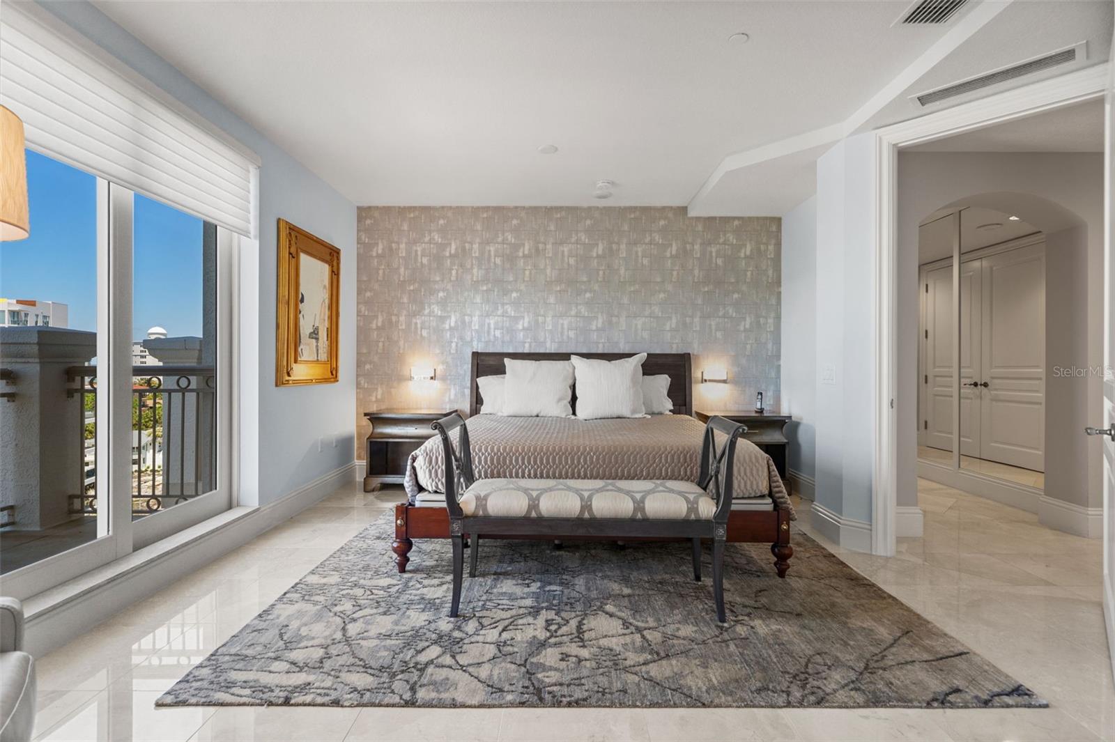 464 GOLDEN GATE PT #703, SARASOTA, FL, 34236