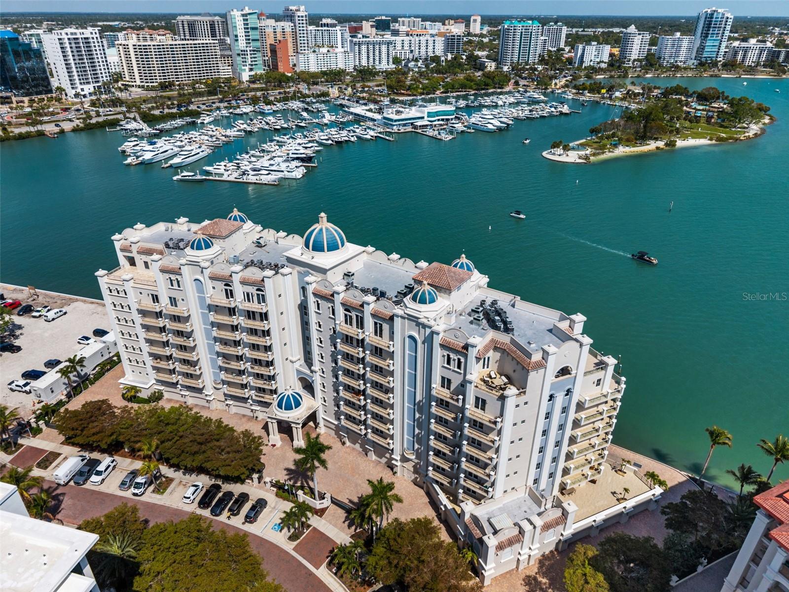 464 GOLDEN GATE PT #703, SARASOTA, FL, 34236
