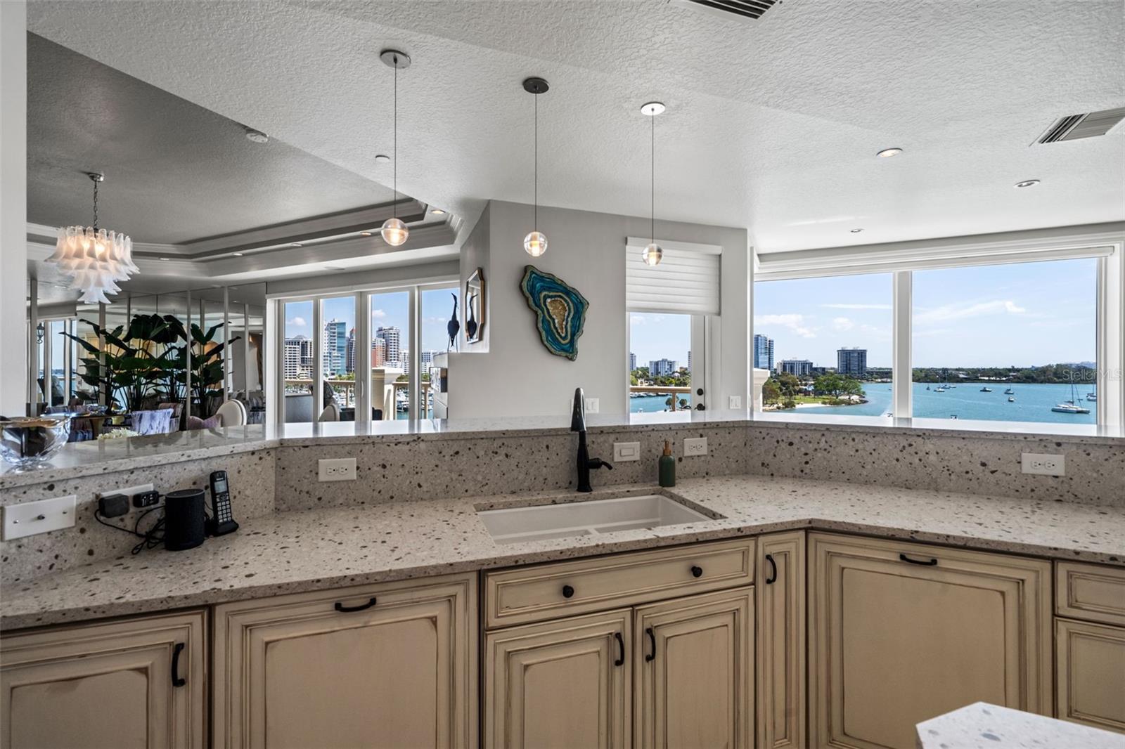 464 GOLDEN GATE PT #703, SARASOTA, FL, 34236