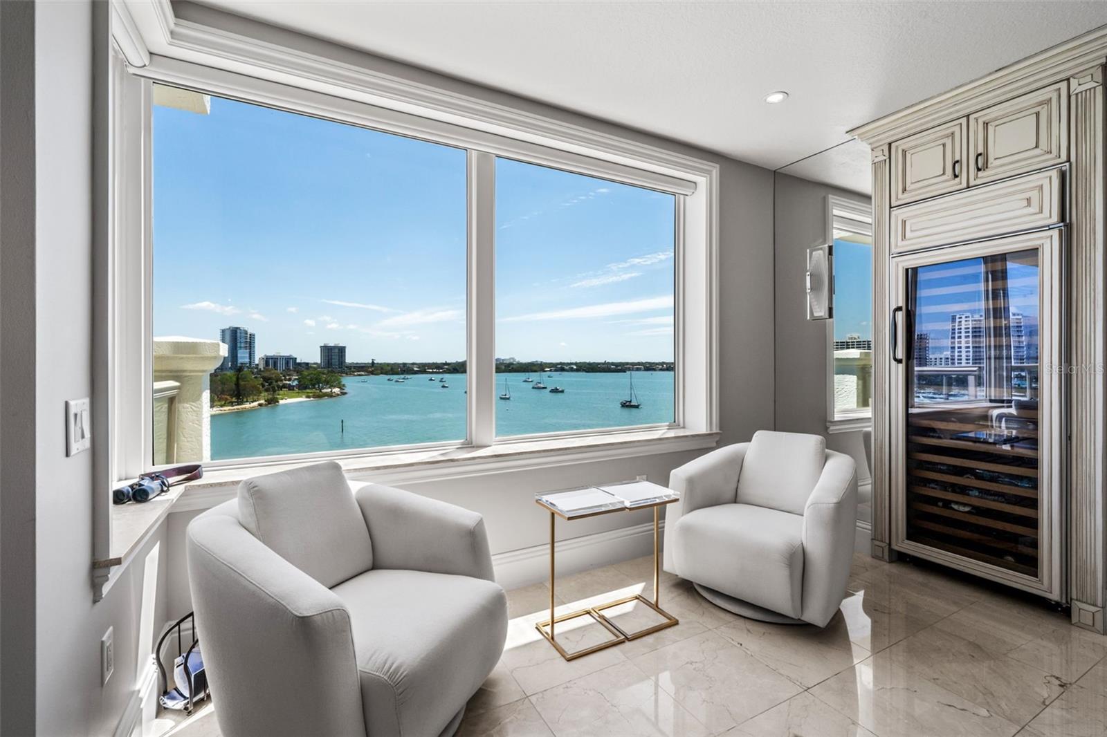 464 GOLDEN GATE PT #703, SARASOTA, FL, 34236