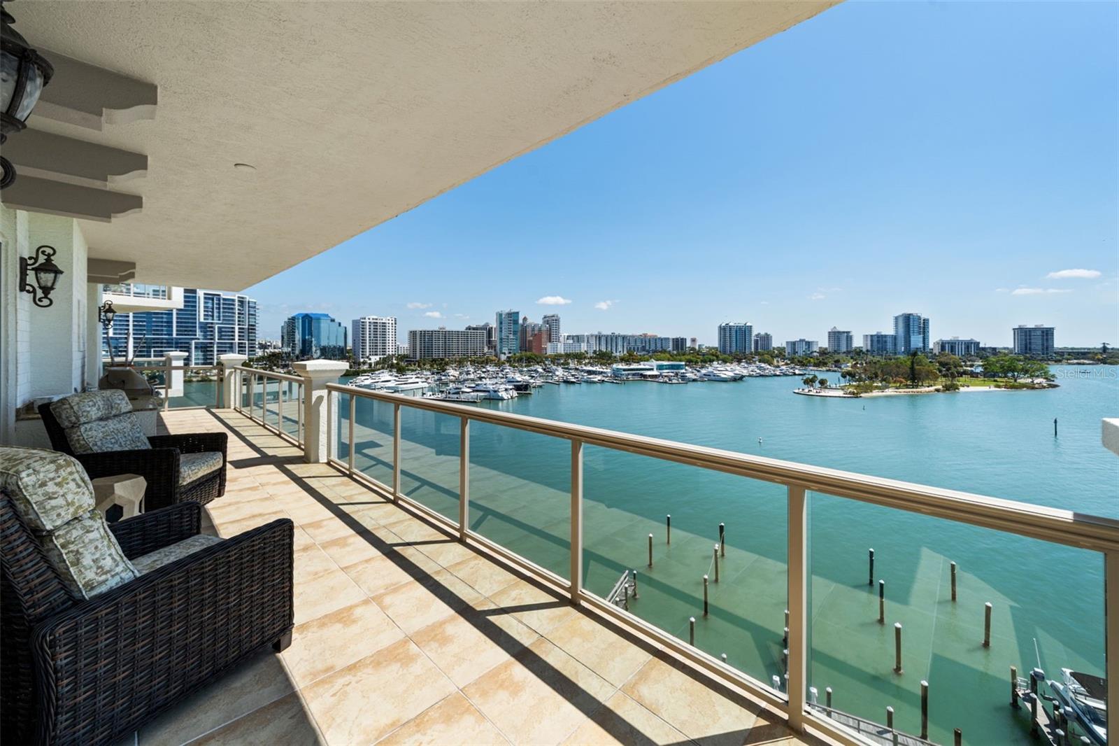 464 GOLDEN GATE PT #703, SARASOTA, FL, 34236