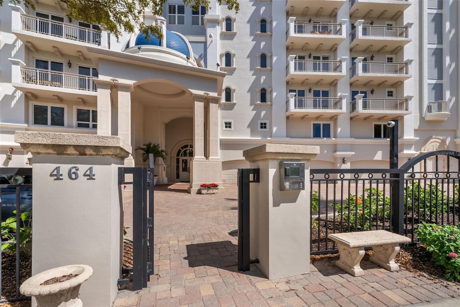 464 GOLDEN GATE PT #703, SARASOTA, FL, 34236