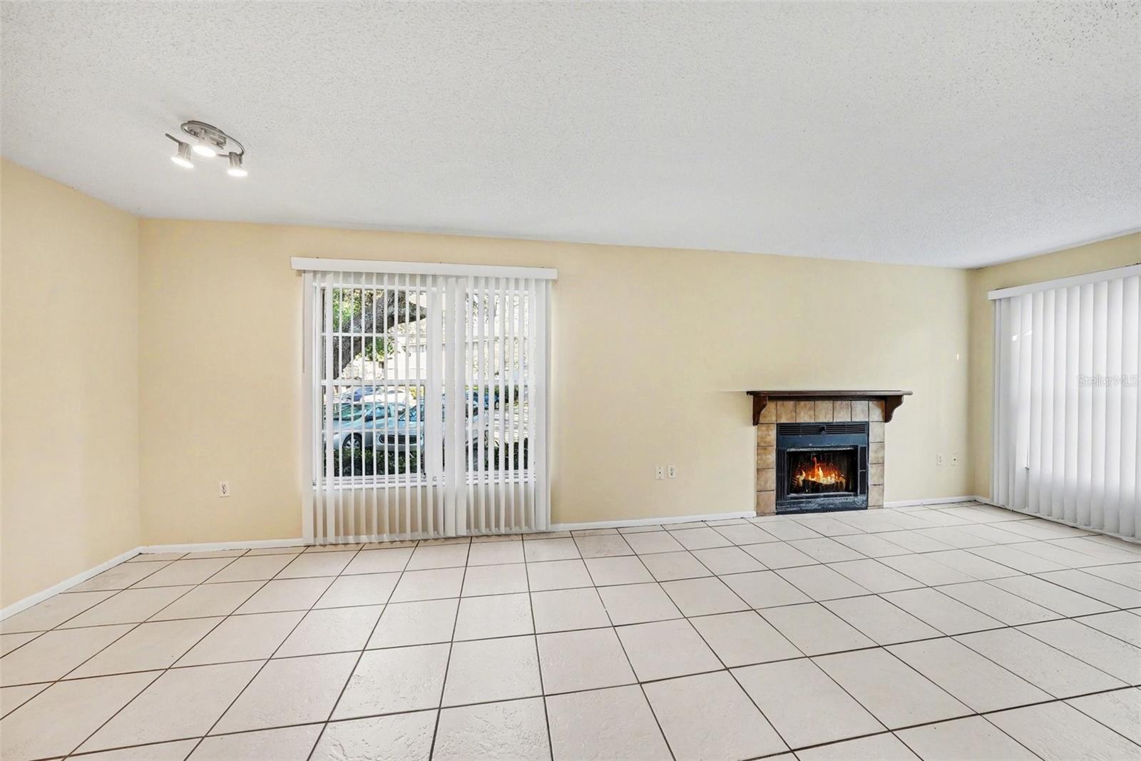14319 HANGING MOSS CIR #101, TAMPA, FL, 33613