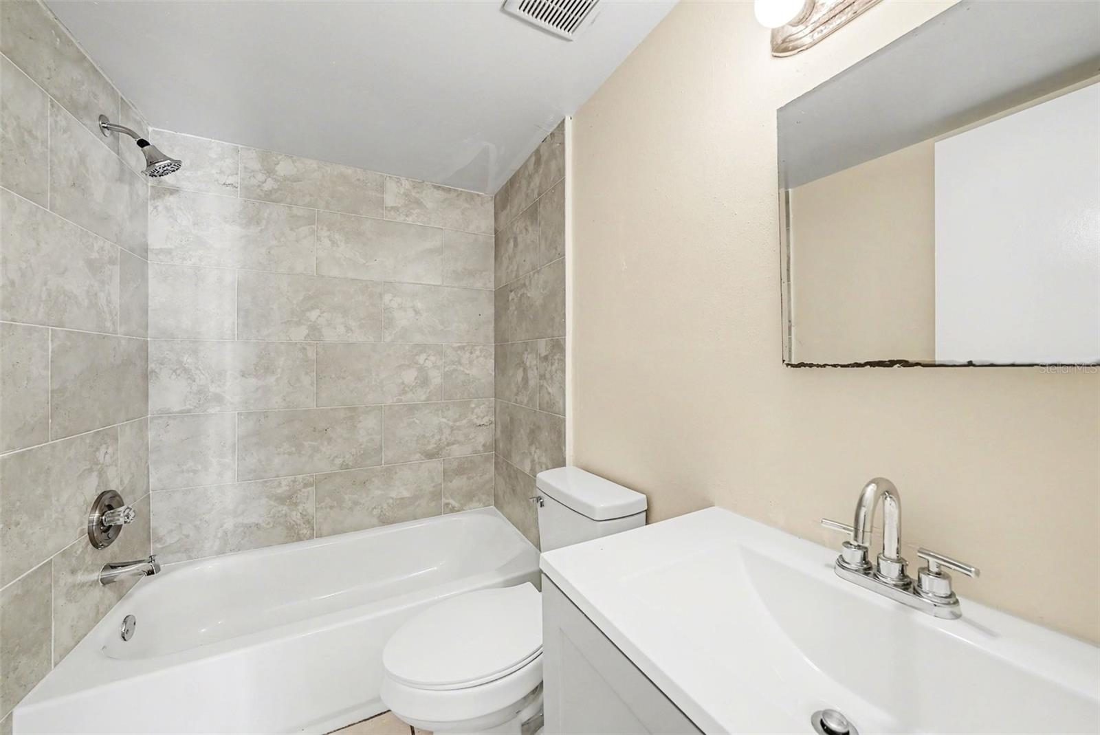 14319 HANGING MOSS CIR #101, TAMPA, FL, 33613