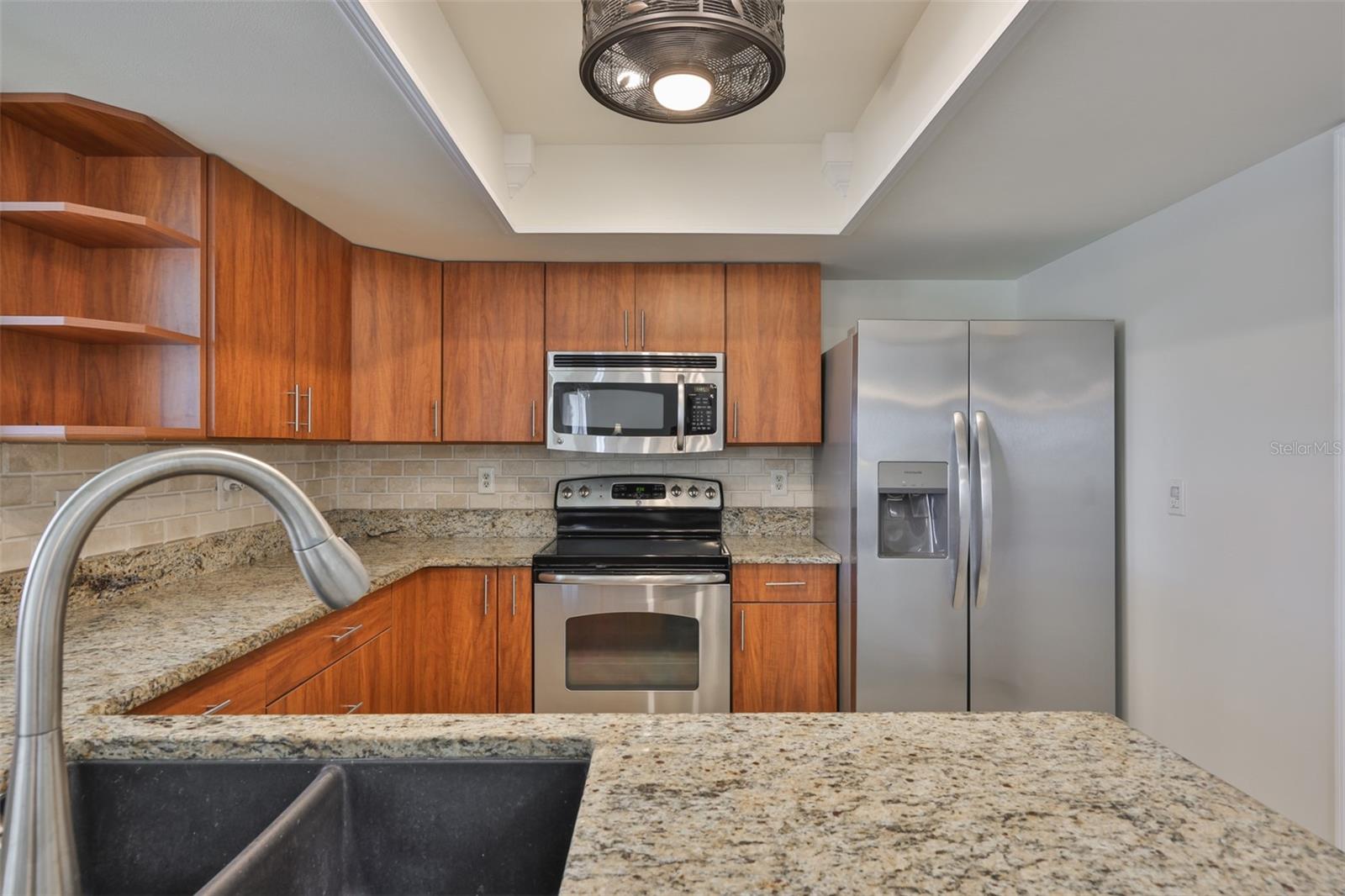 2004 HALIDOM WAY, SUN CITY CENTER, FL, 33573