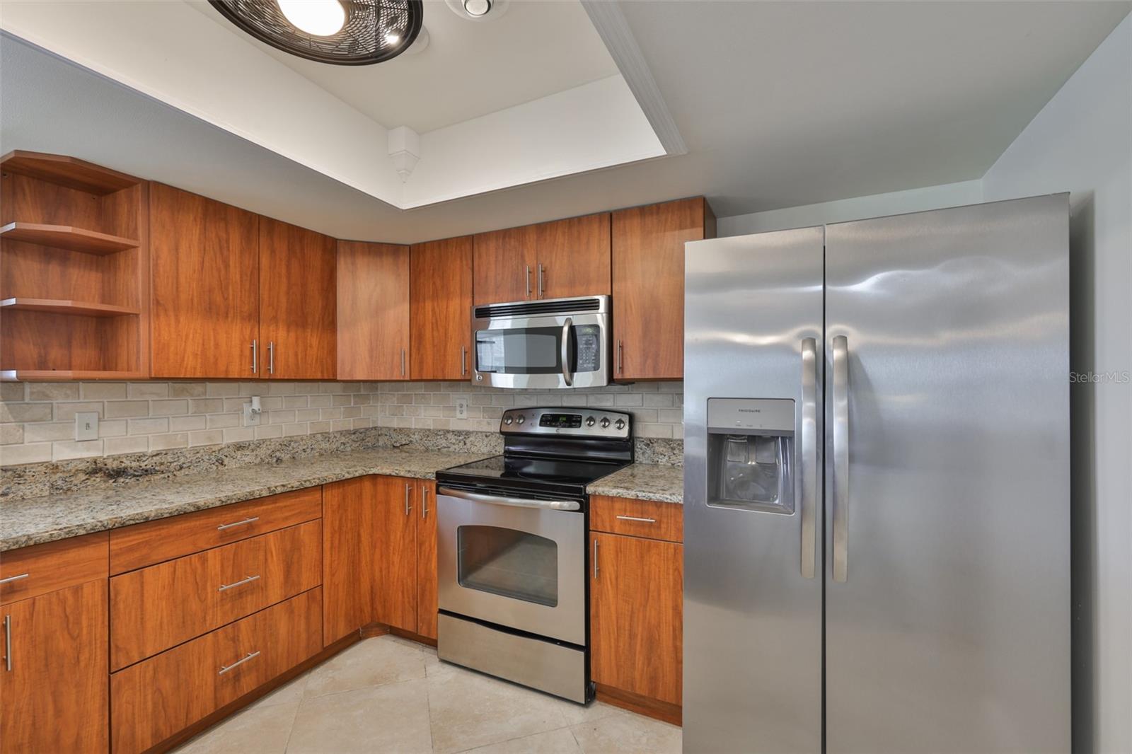 2004 HALIDOM WAY, SUN CITY CENTER, FL, 33573