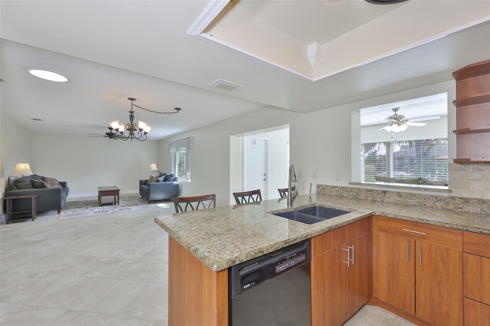 2004 HALIDOM WAY, SUN CITY CENTER, FL, 33573