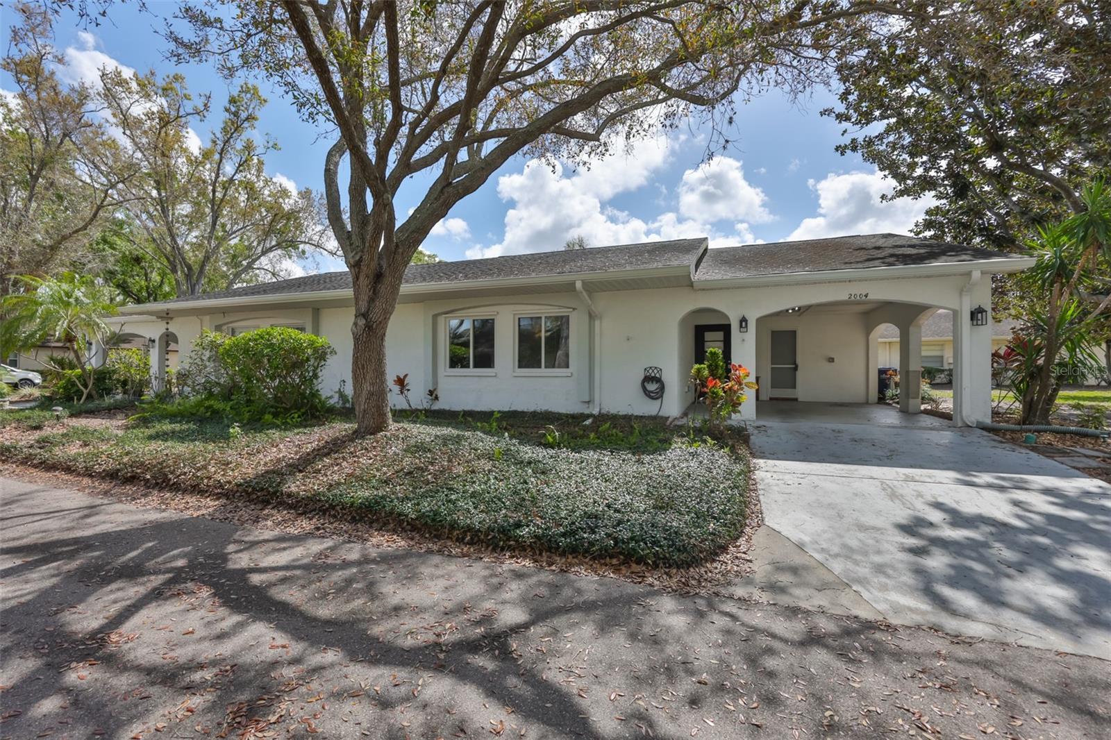 2004 HALIDOM WAY, SUN CITY CENTER, FL, 33573