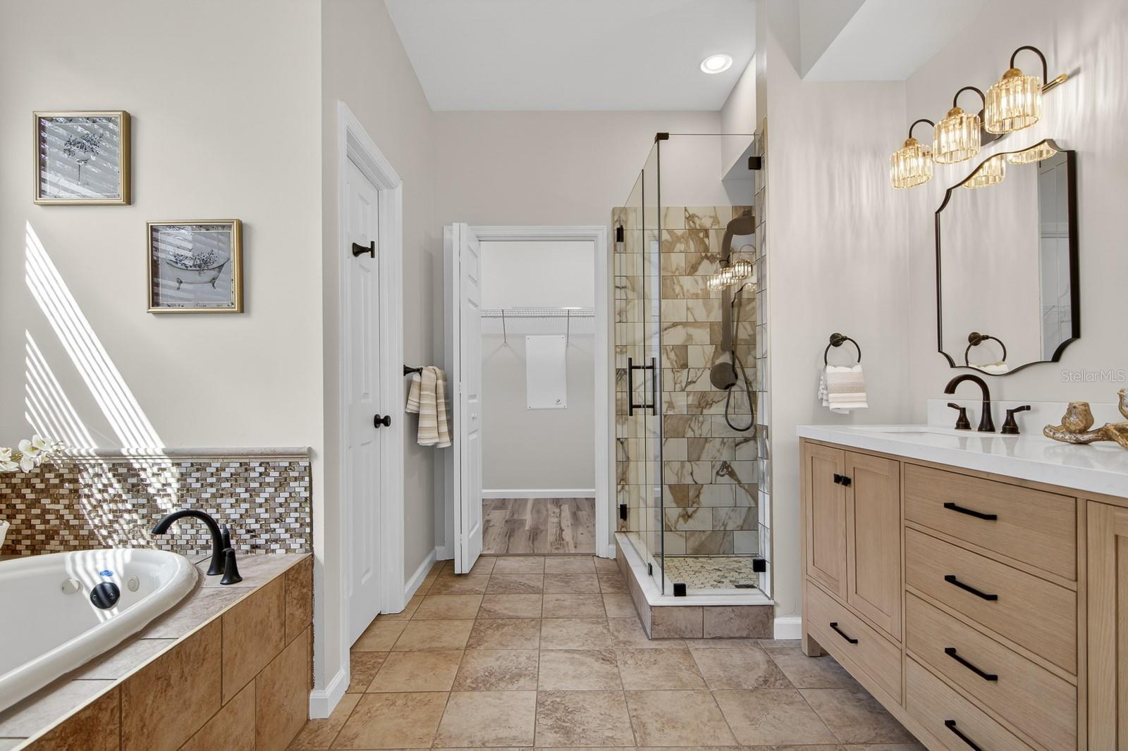 6002 MARTINGLADE PL, LITHIA, FL, 33547