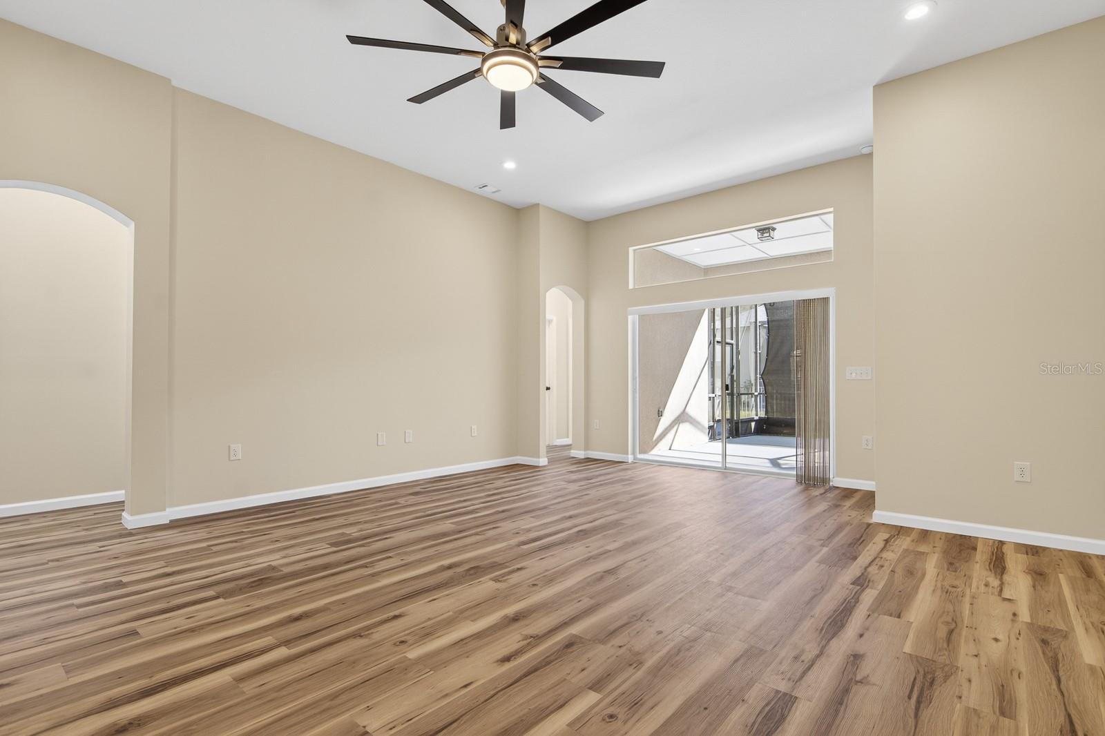 6002 MARTINGLADE PL, LITHIA, FL, 33547