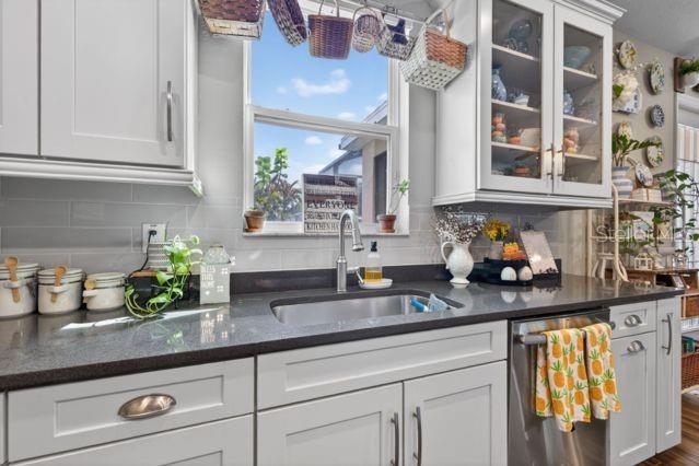 6905 OLD BENTON DR, APOLLO BEACH, FL, 33572