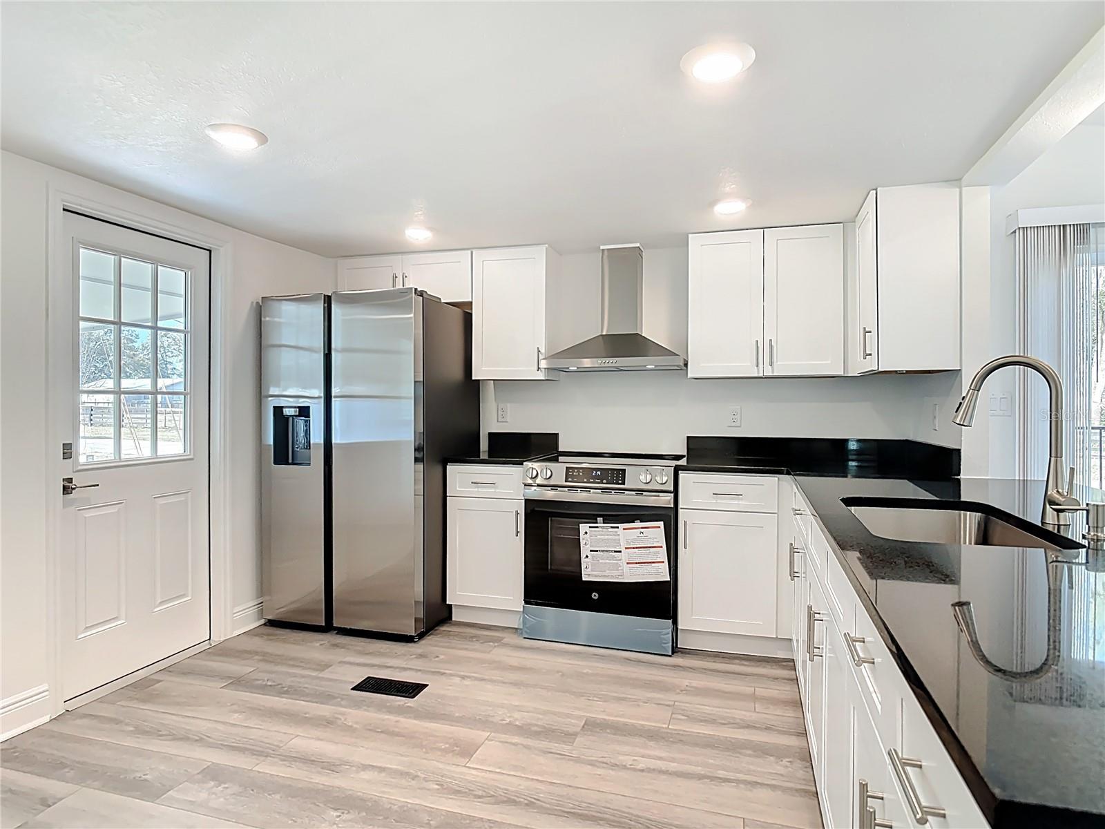 31700 ORANGE ST, SORRENTO, FL, 32776