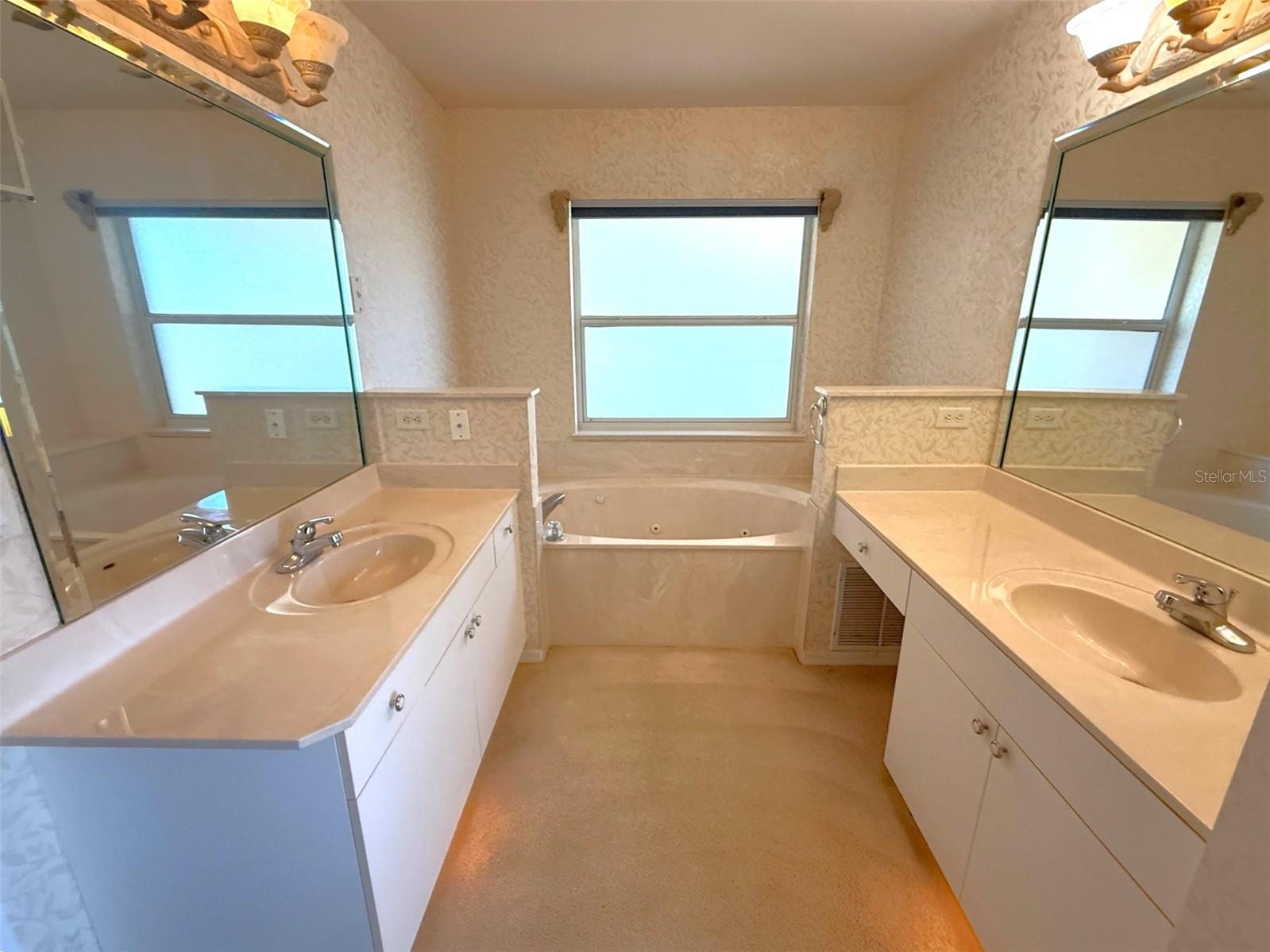 1001 NE 22ND AVE, OCALA, FL, 34470