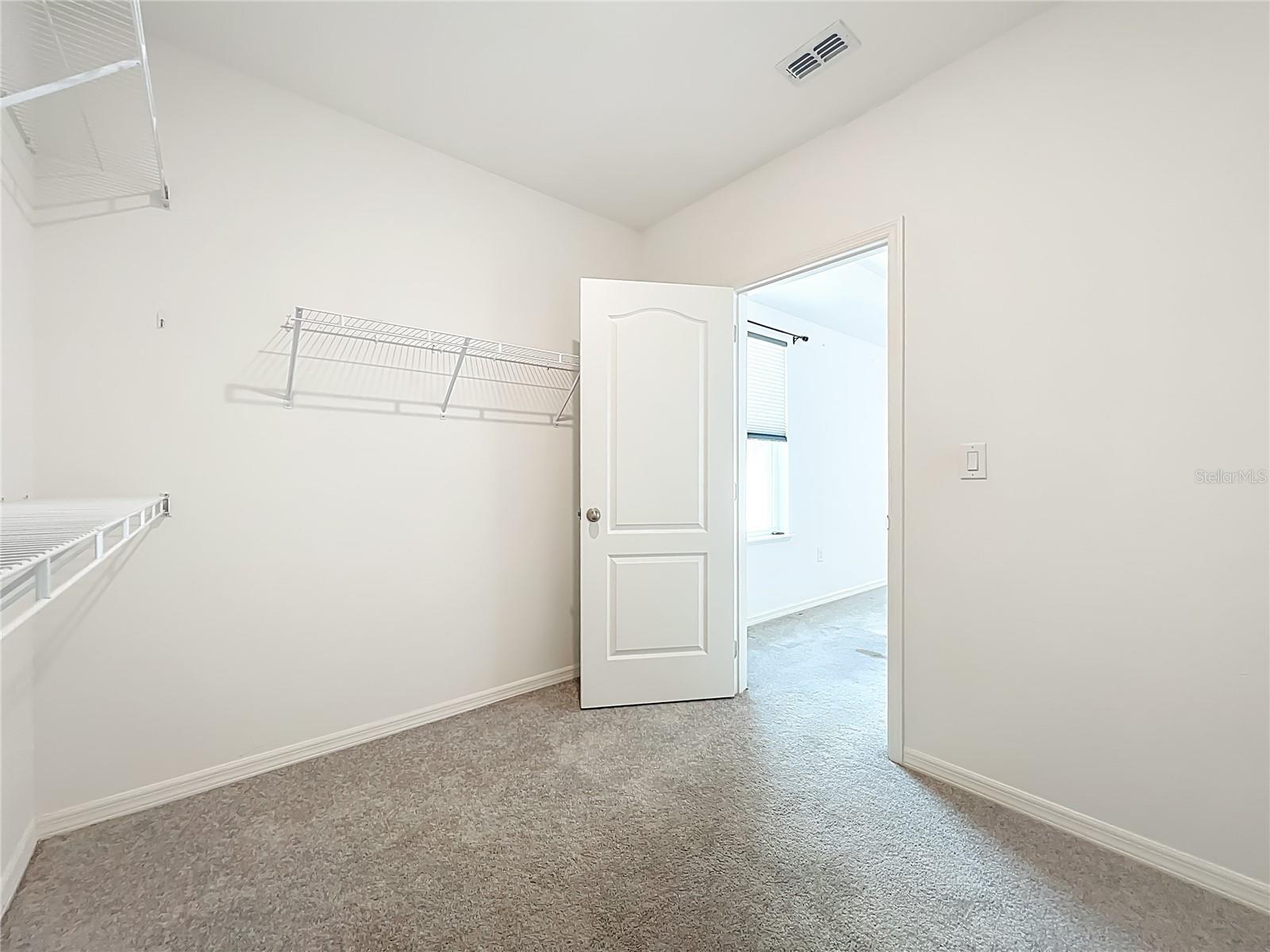 341 LAKE DOE BLVD, APOPKA, FL, 32703