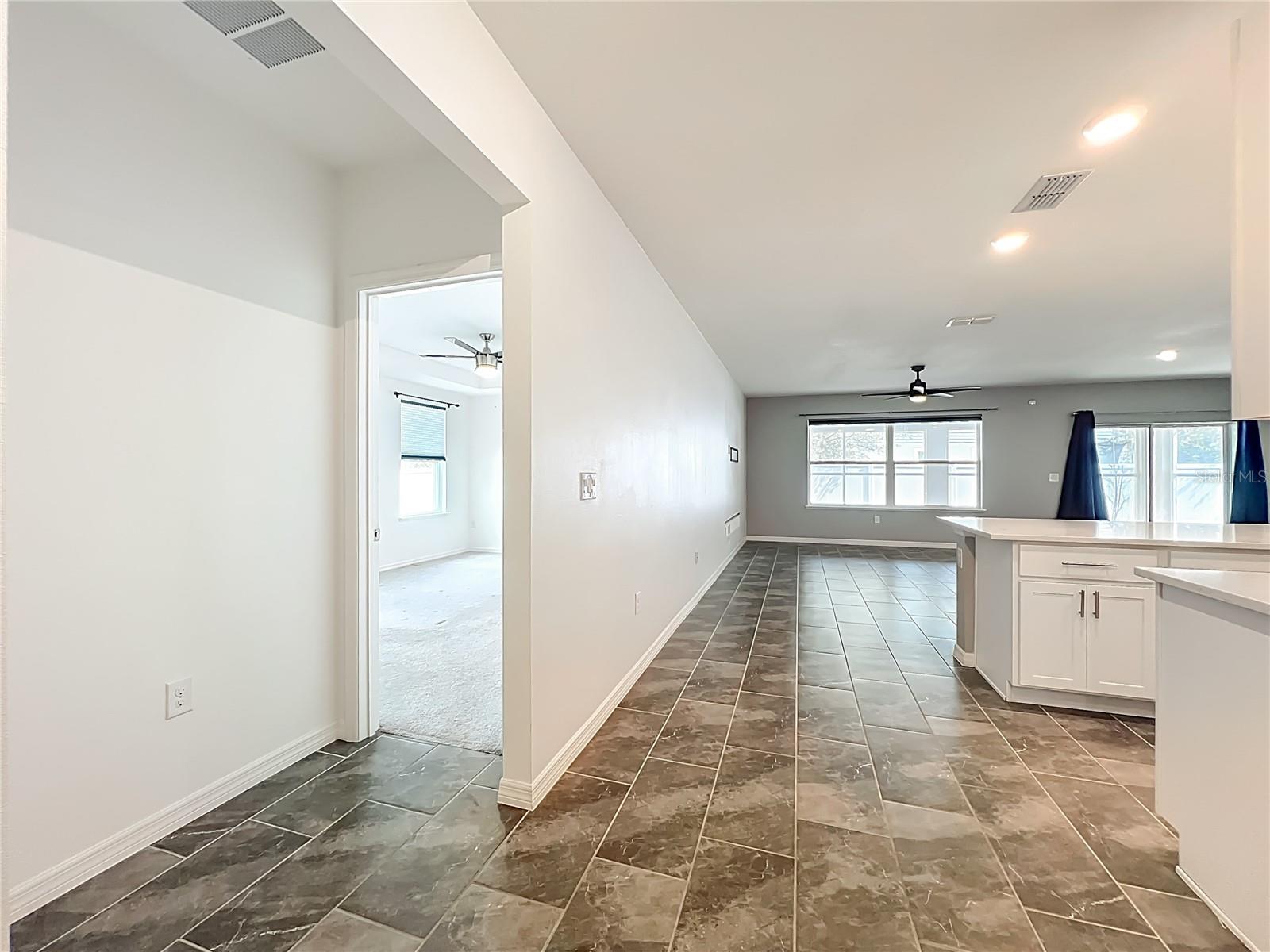 341 LAKE DOE BLVD, APOPKA, FL, 32703