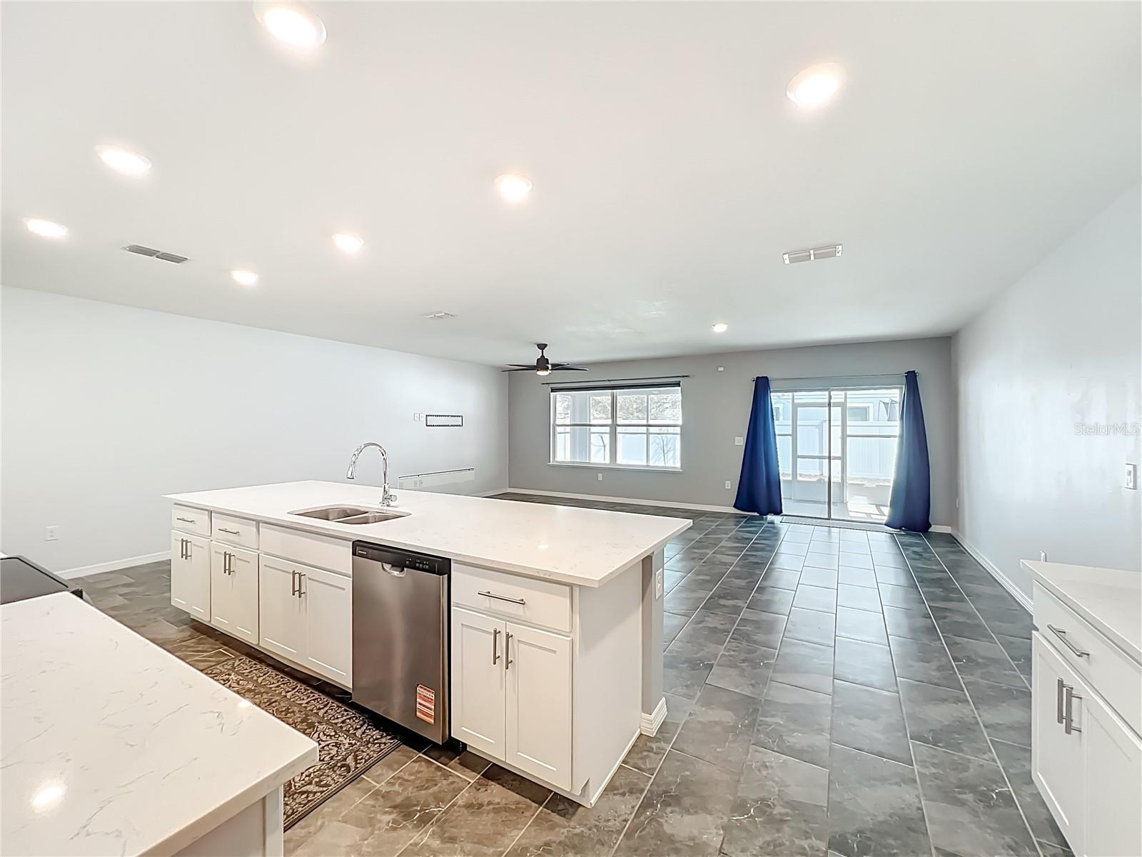 341 LAKE DOE BLVD, APOPKA, FL, 32703