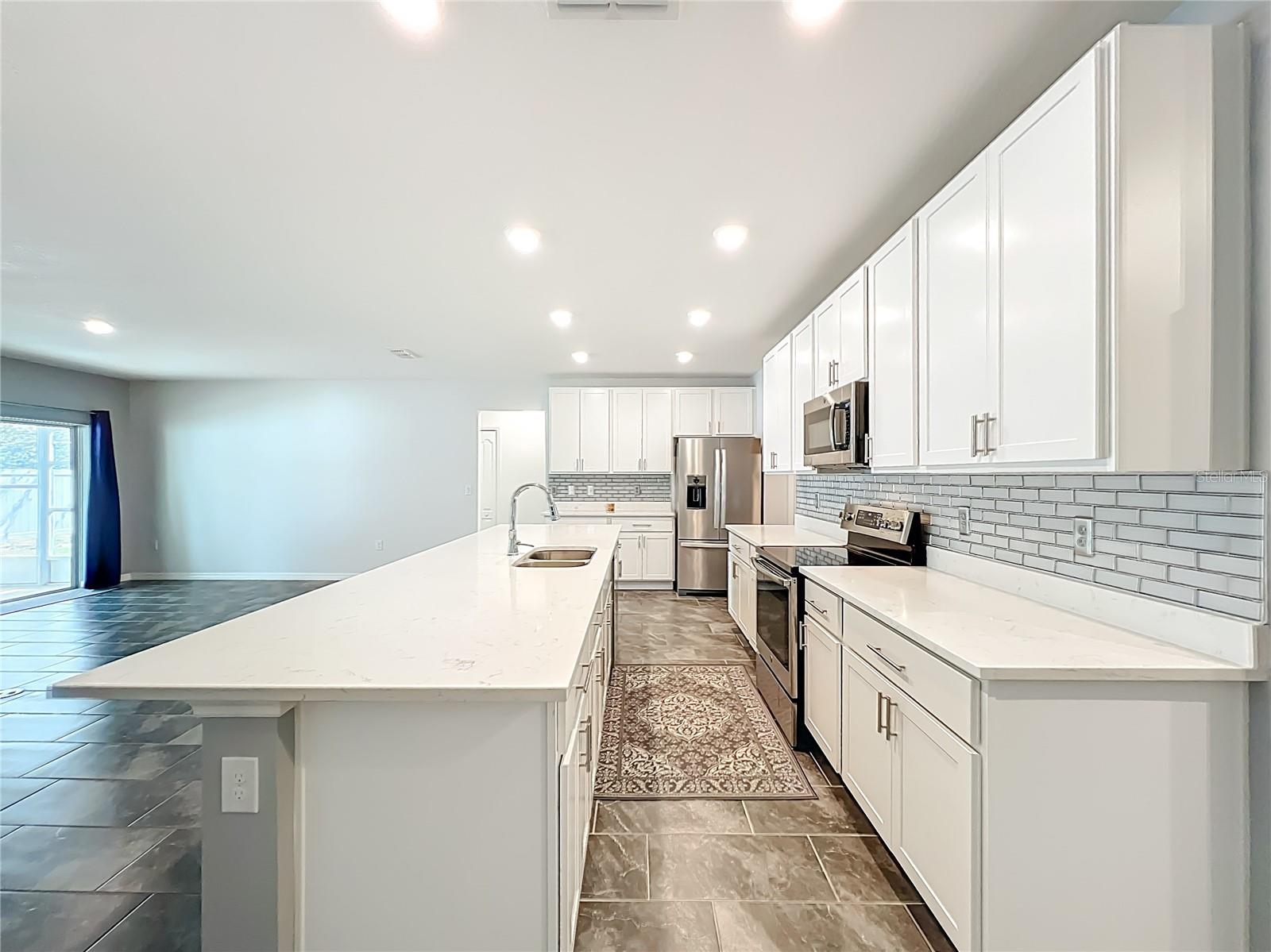 341 LAKE DOE BLVD, APOPKA, FL, 32703